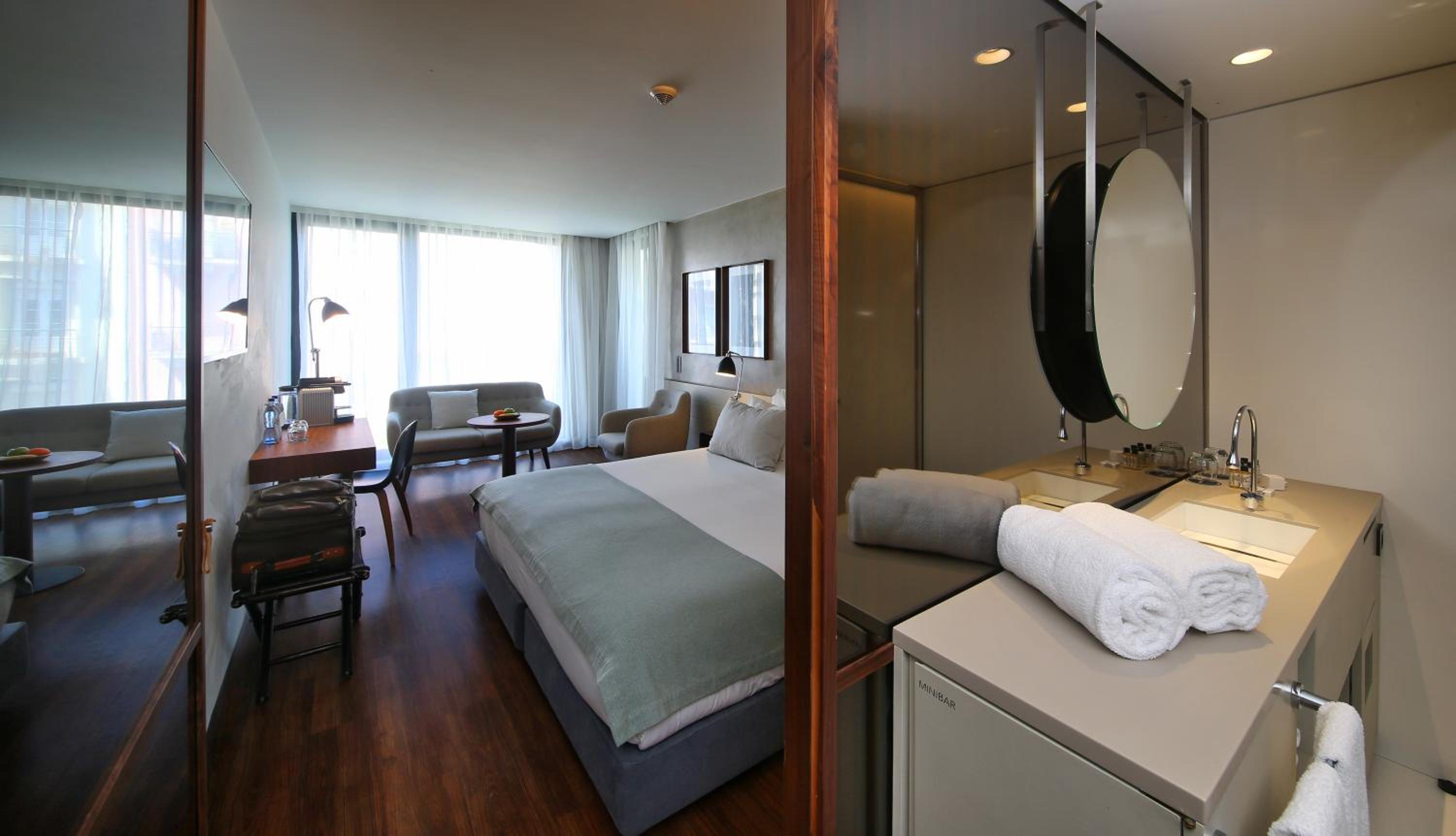 Deluxe Double or Twin Room with Balcony