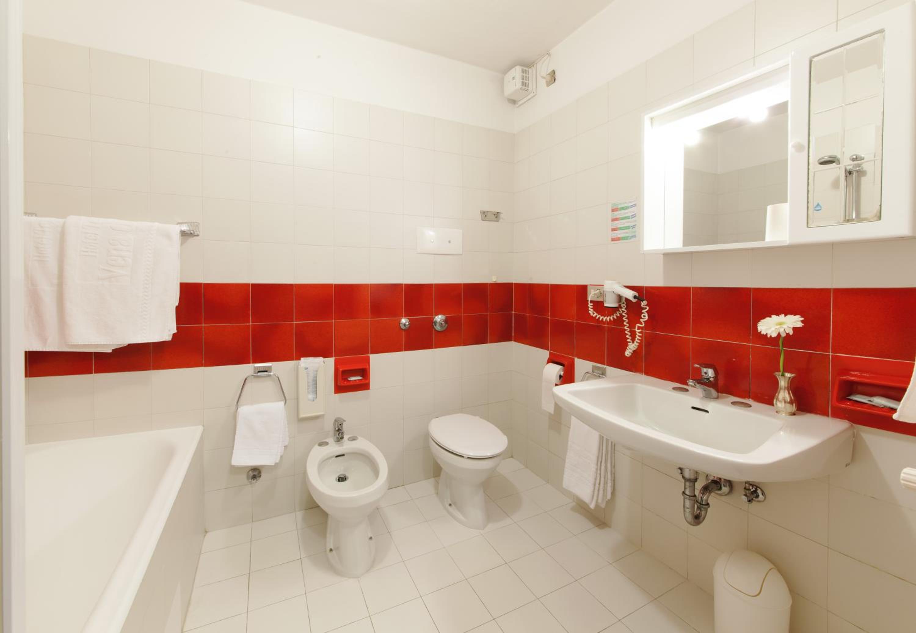 Triple Room - Photo 2
