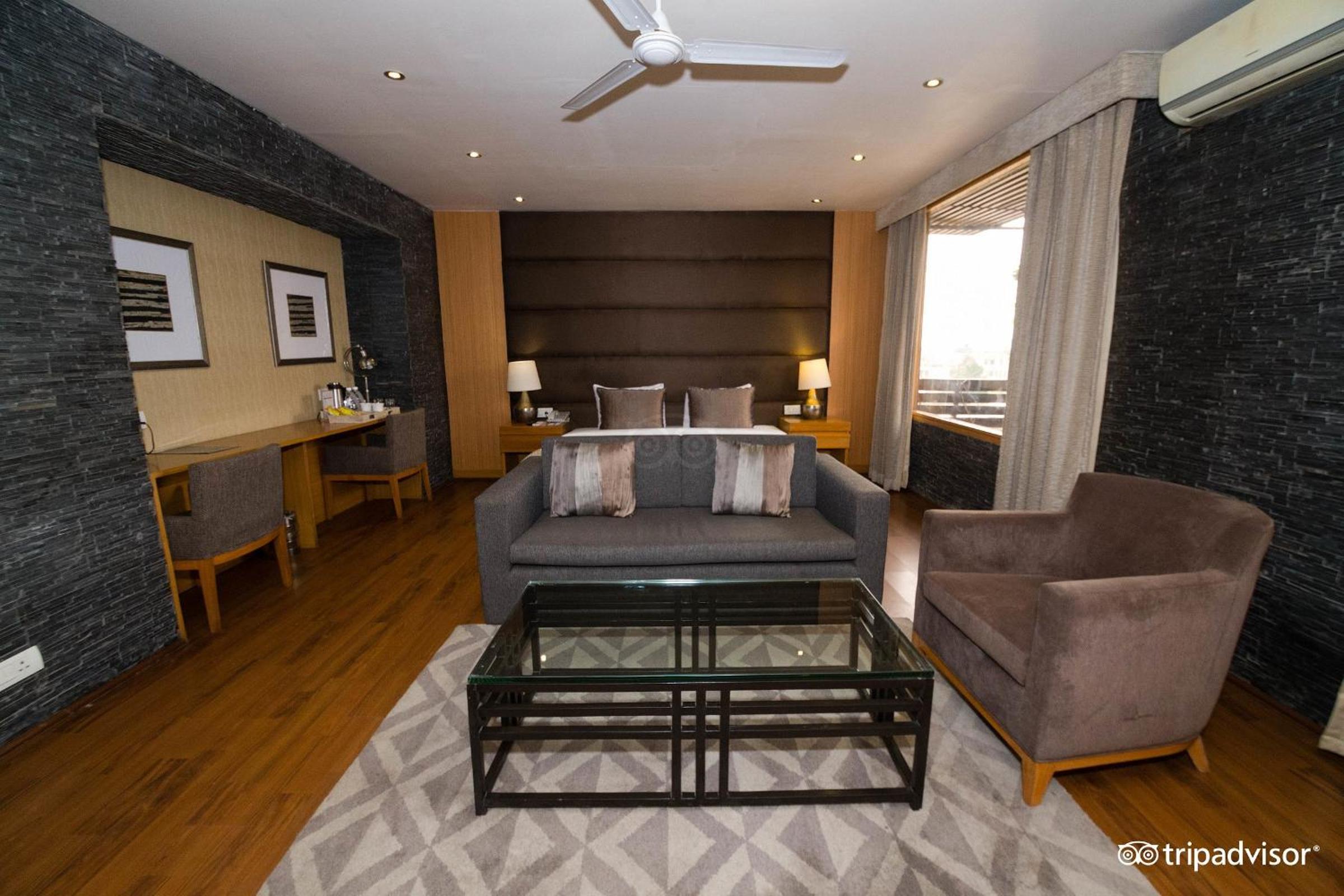 Suite with Terrace - Photo 1