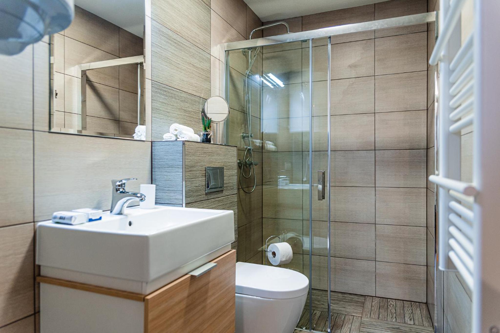Apartment - Split Level - Photo 6
