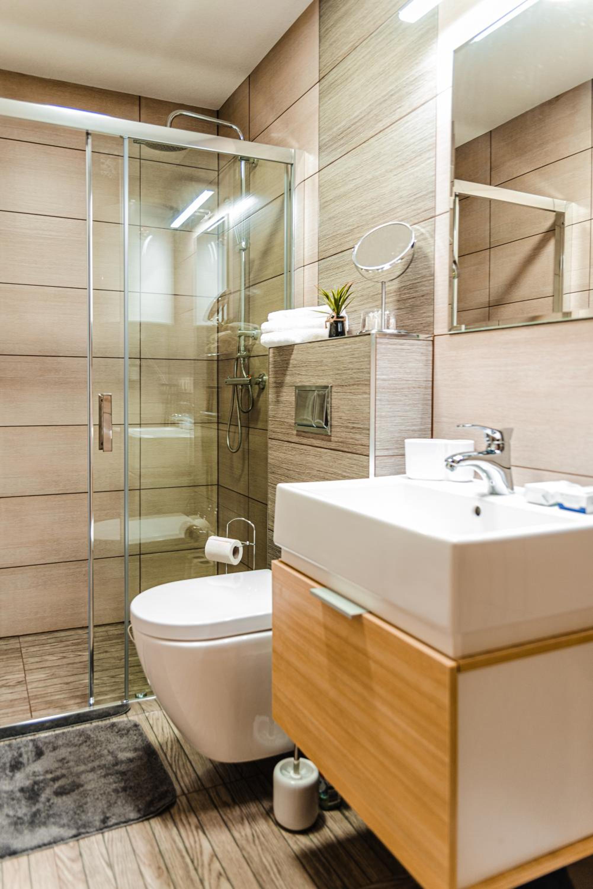Apartment - Split Level - Photo 7