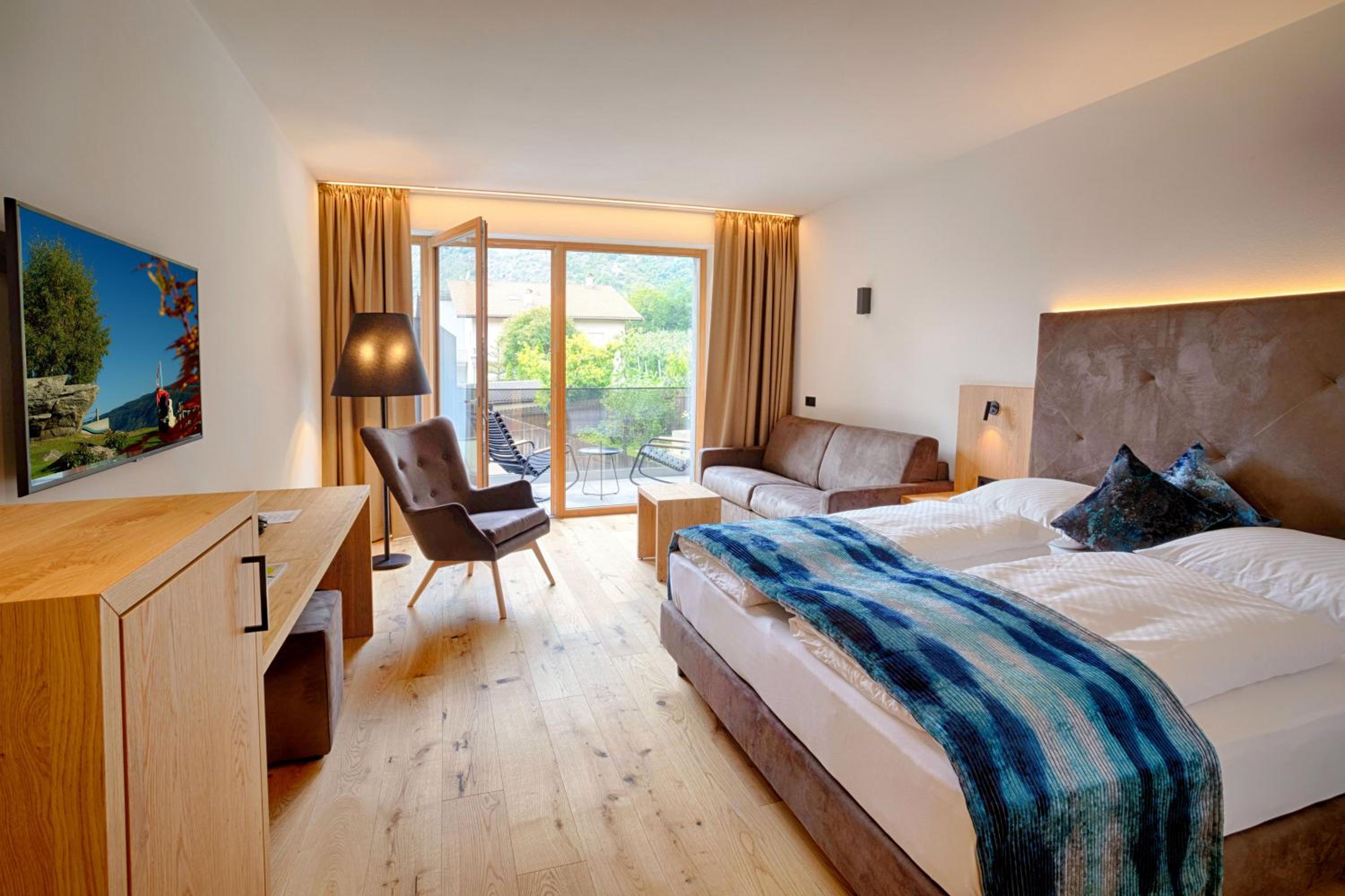 Suite with Balcony photo 1
