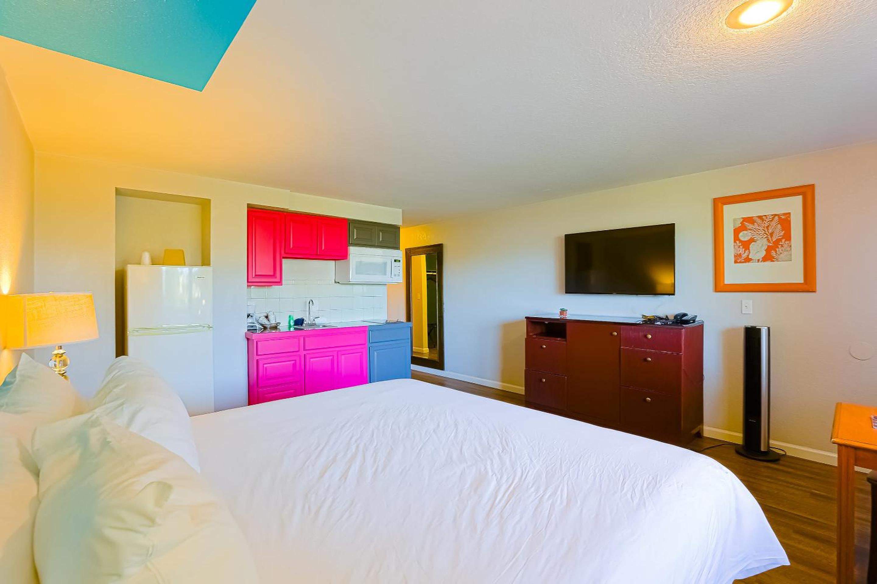 King Kitchenette with River View photo 2