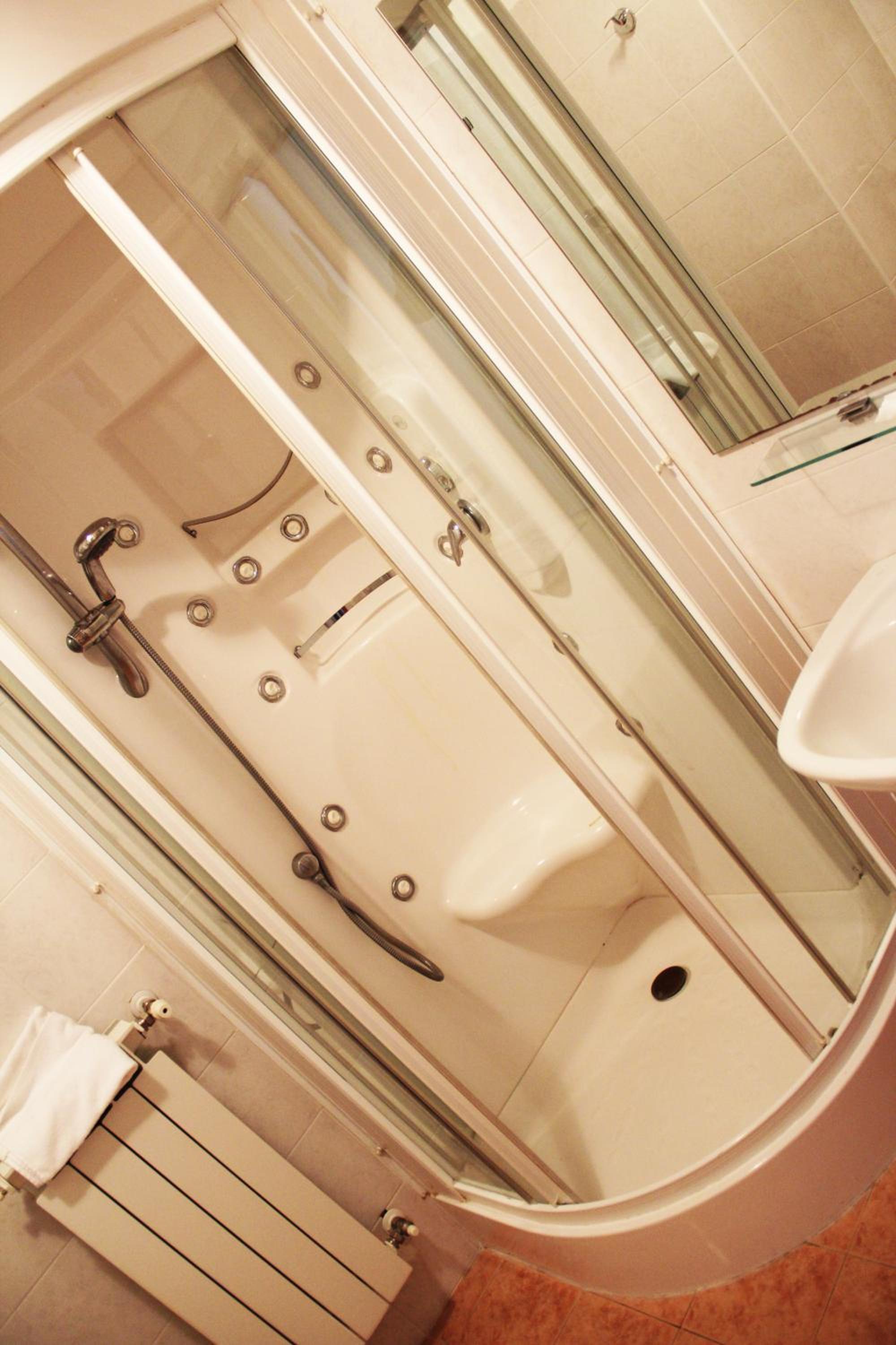 Double Room - Photo 38