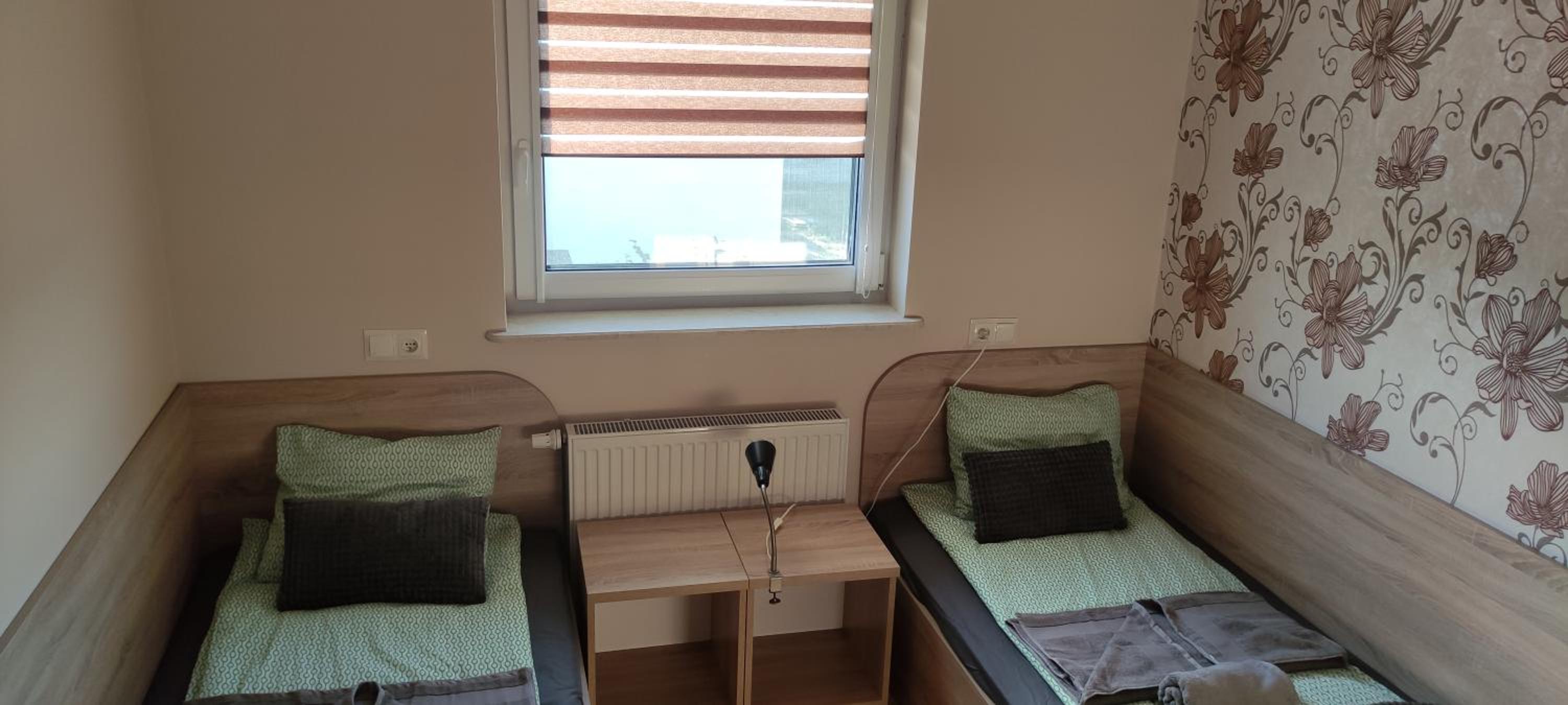 Standard Twin Room - Photo 11