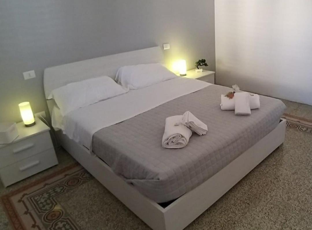 Deluxe Room (2 Adults + 1 Child) photo 3