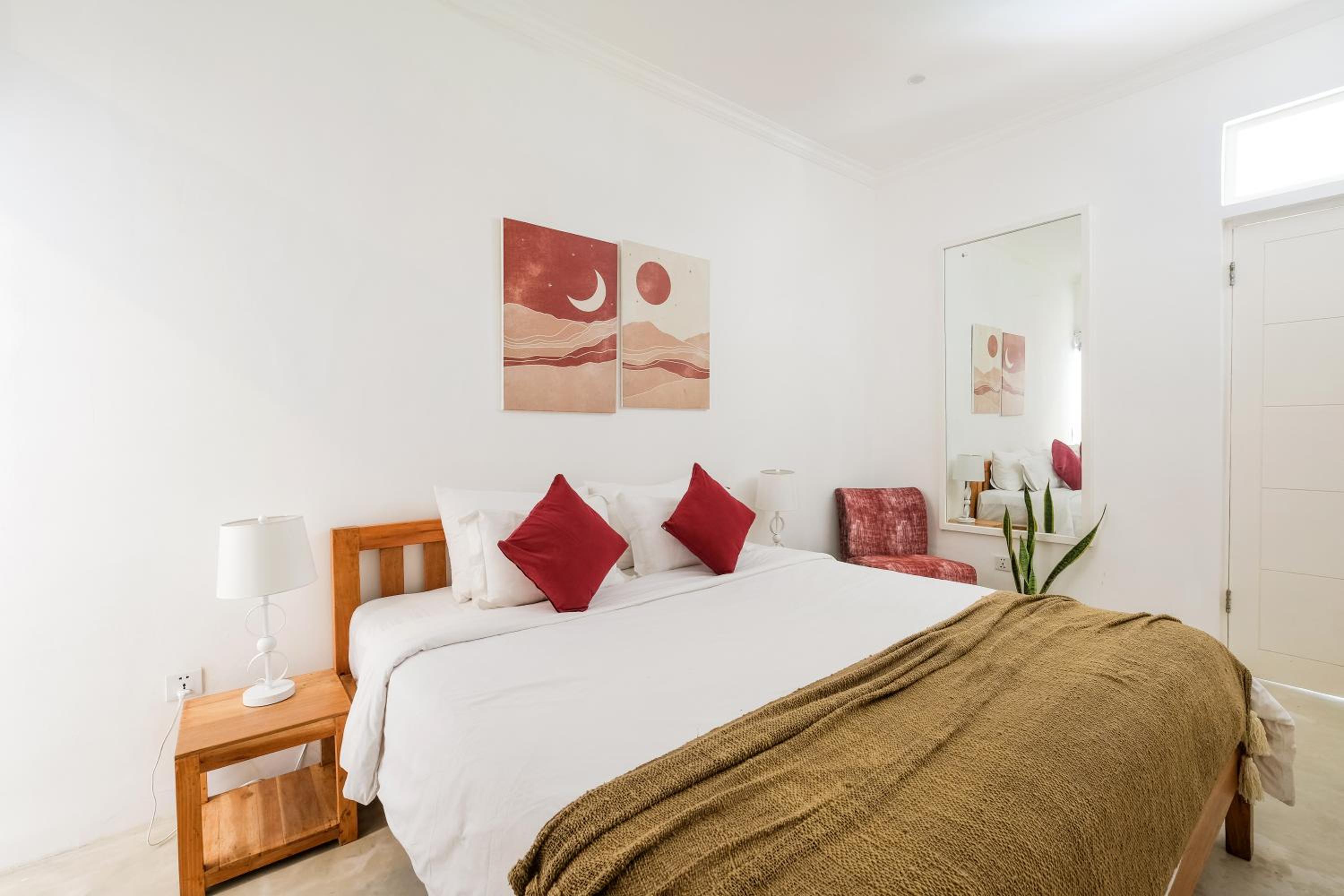 One-Bedroom Villa - Photo 1
