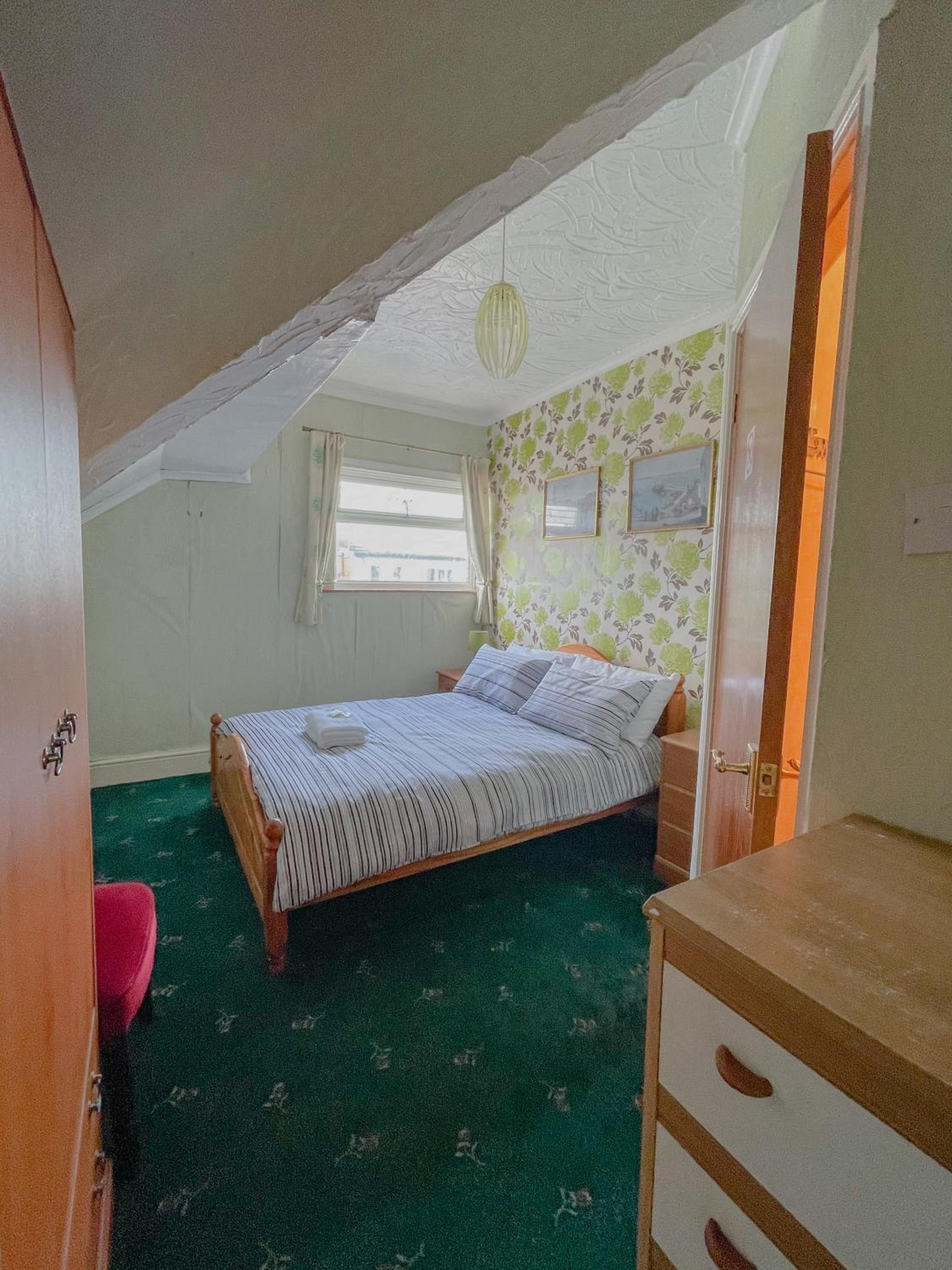 Double Room With Private Bathroom