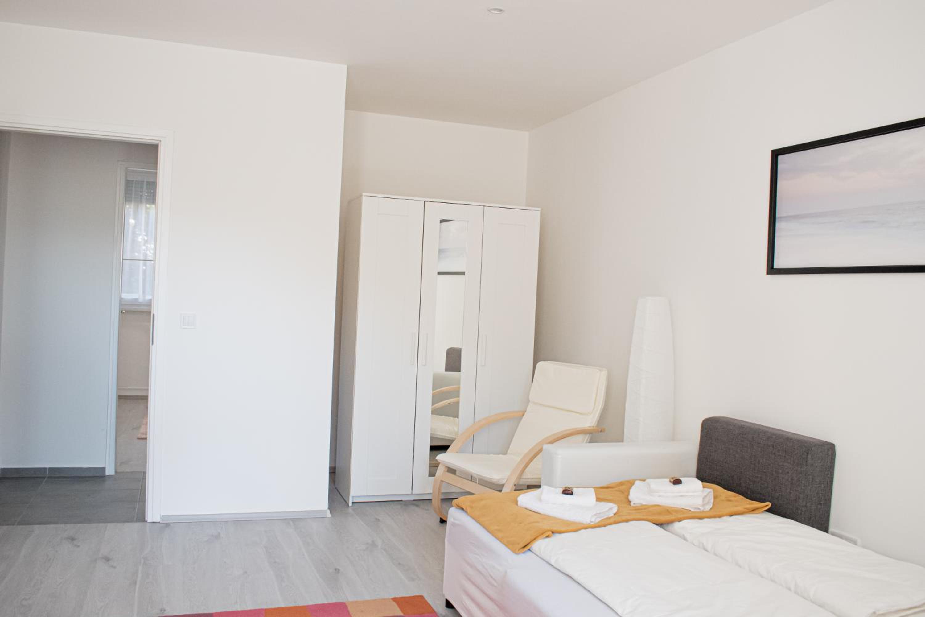One-Bedroom Apartment photo 2