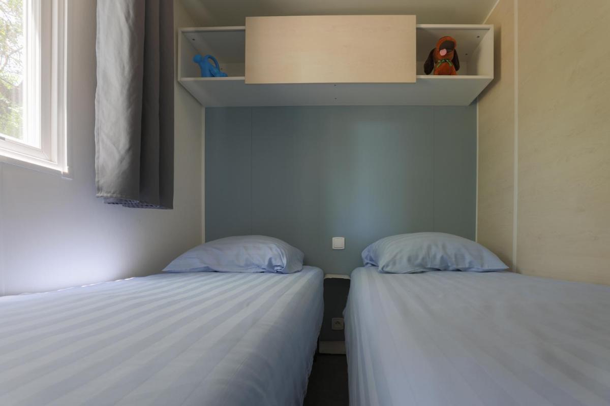 Comfort Mobile Home (2 bedrooms) photo 2