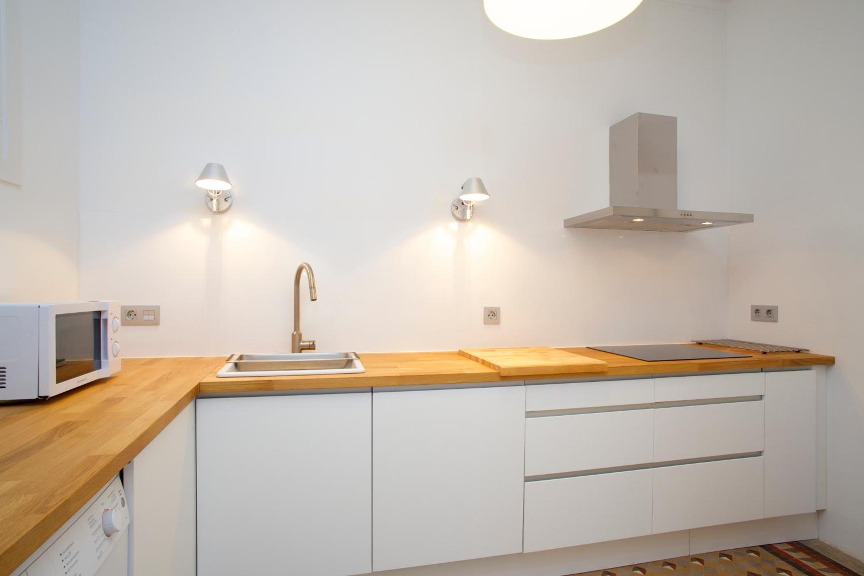 Two-Bedroom Apartment With Balcony (4 Adults) photo 2