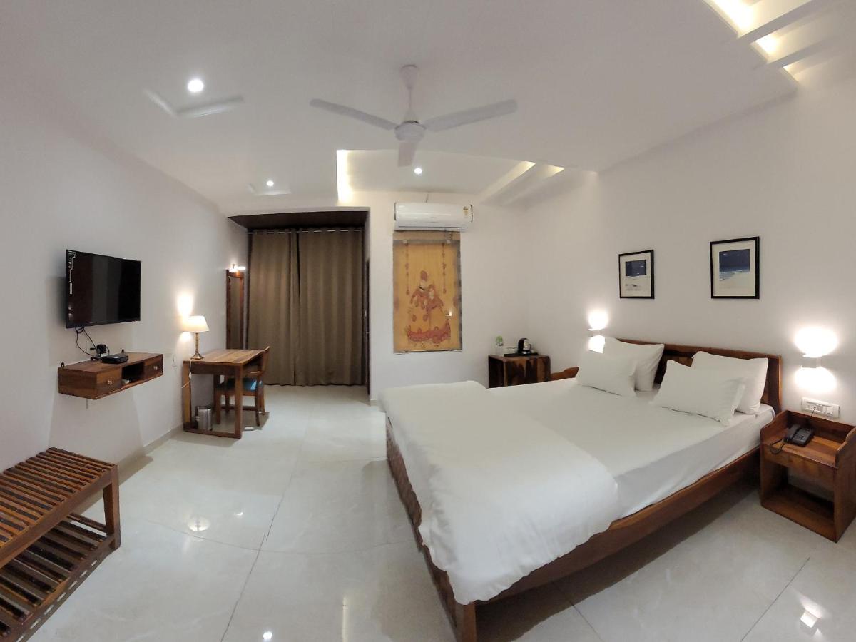 King Room with Balcony