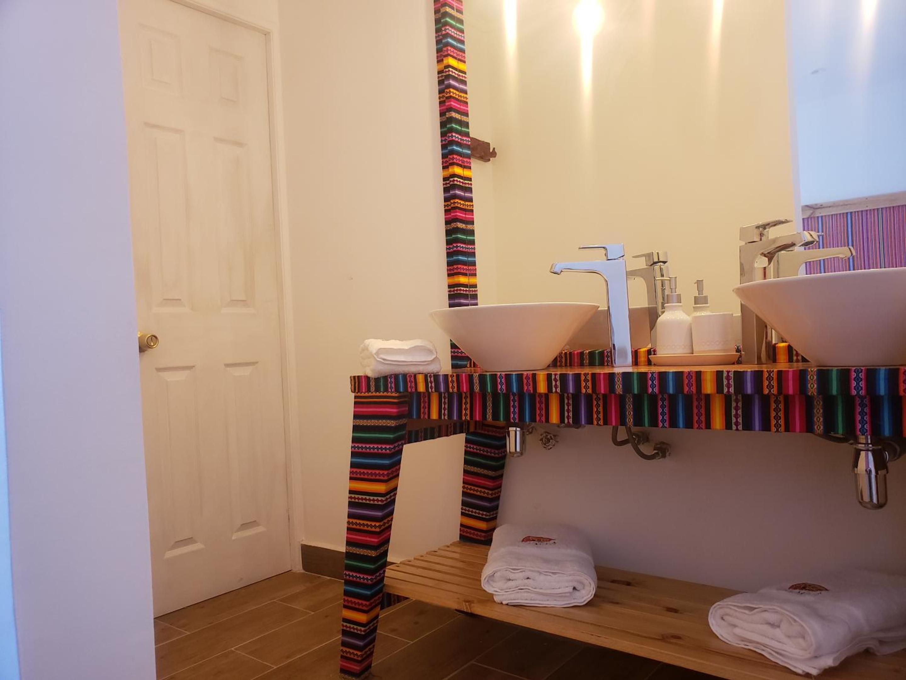 Deluxe King Room photo 3