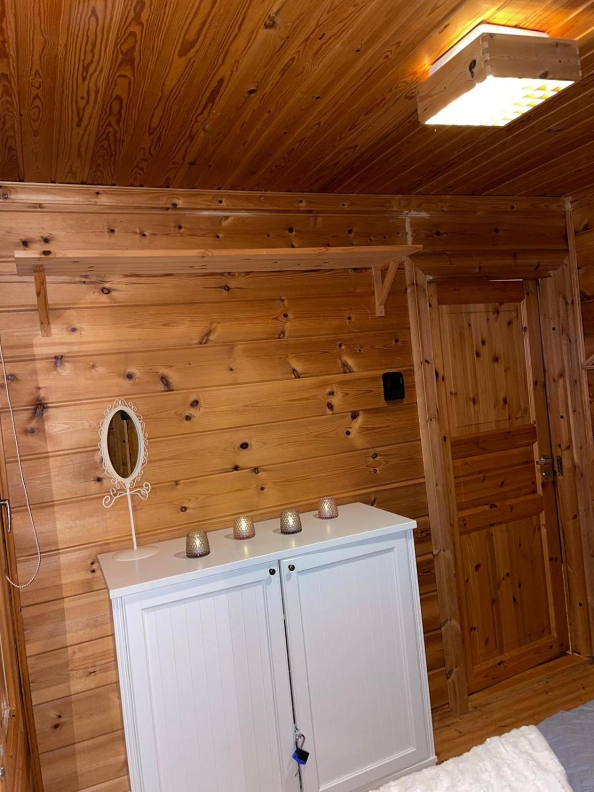 Two-Bedroom House - Photo 12