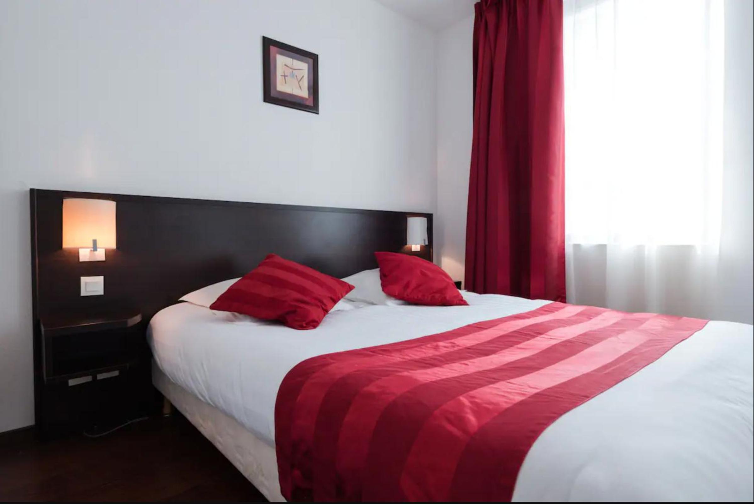 Two-Bedroom Apartment - Photo 1