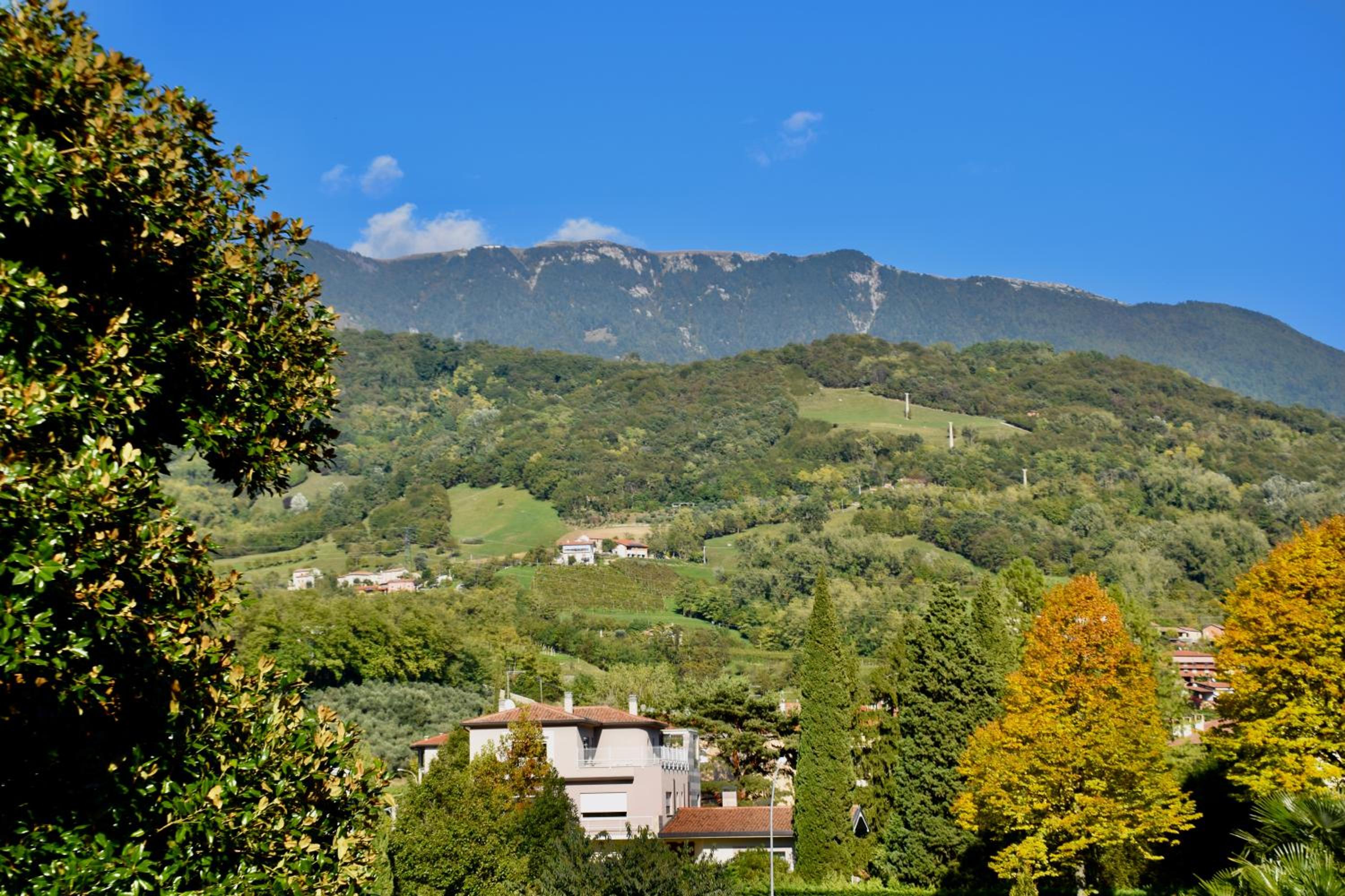 Double Room with Mountain View - Photo 6