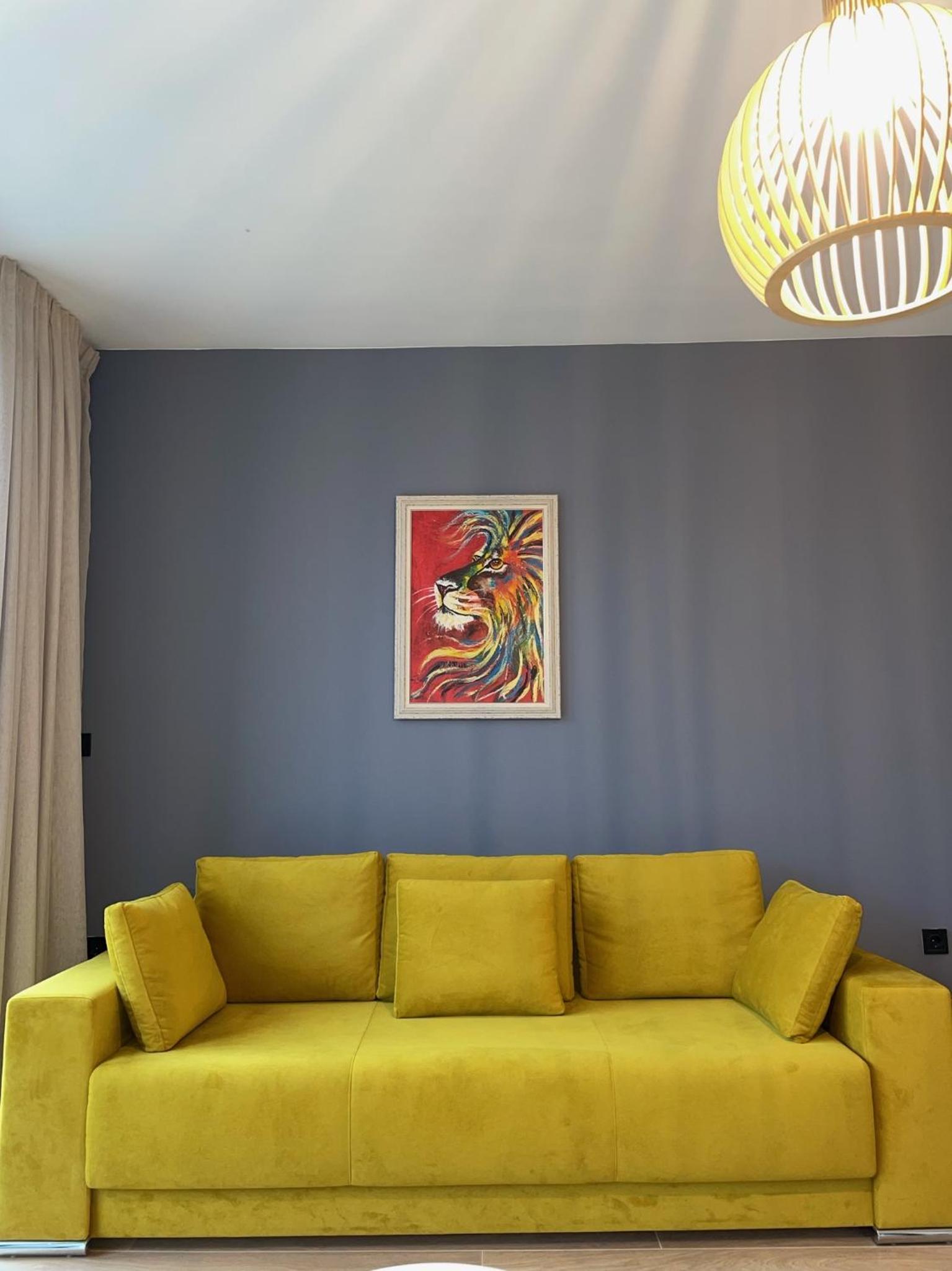 One-Bedroom Apartment with Small Patio - Ground Floor