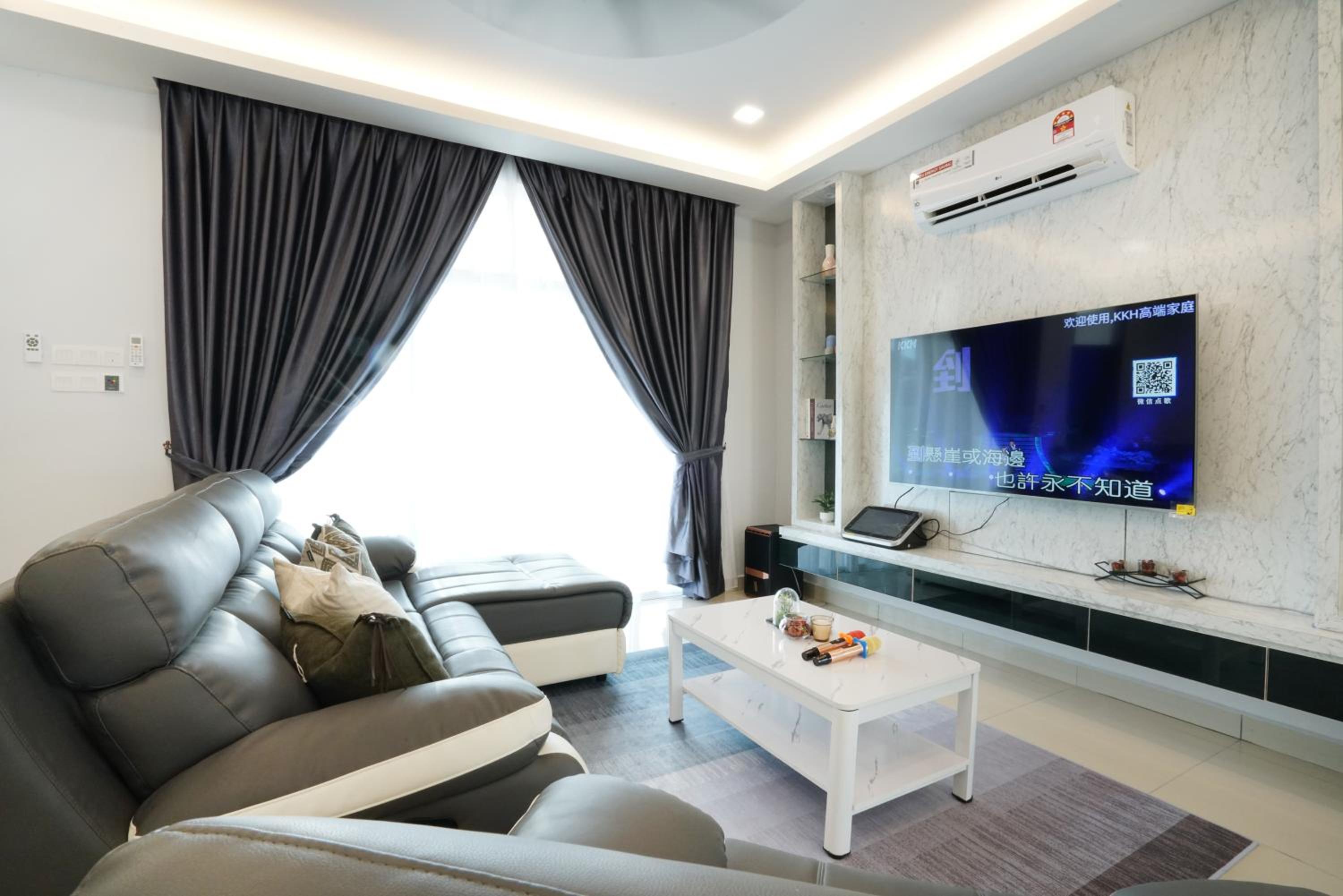 Four-Bedroom House photo 1