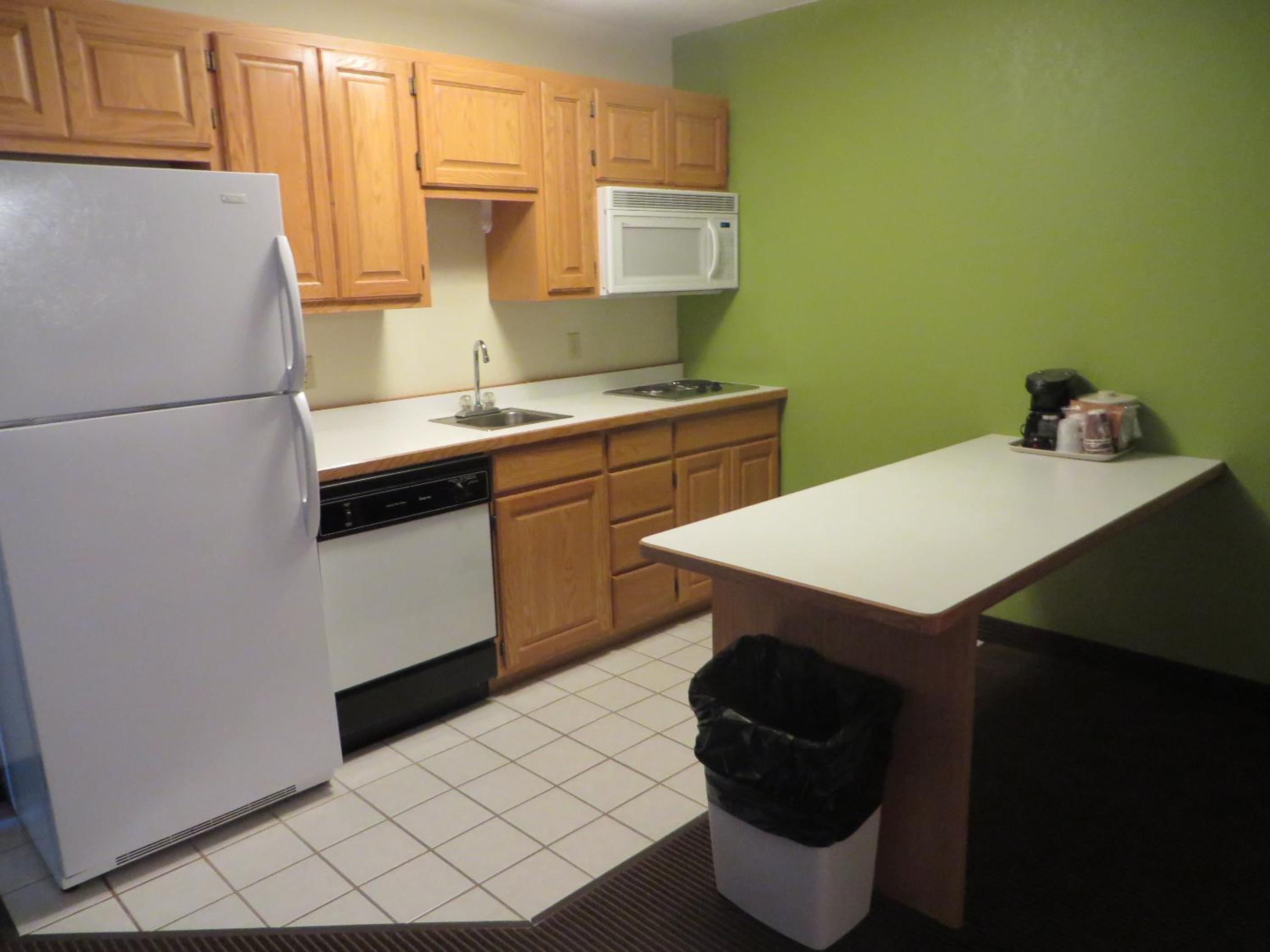 Premier One-Bedroom King Suite - Non-Smoking photo 2