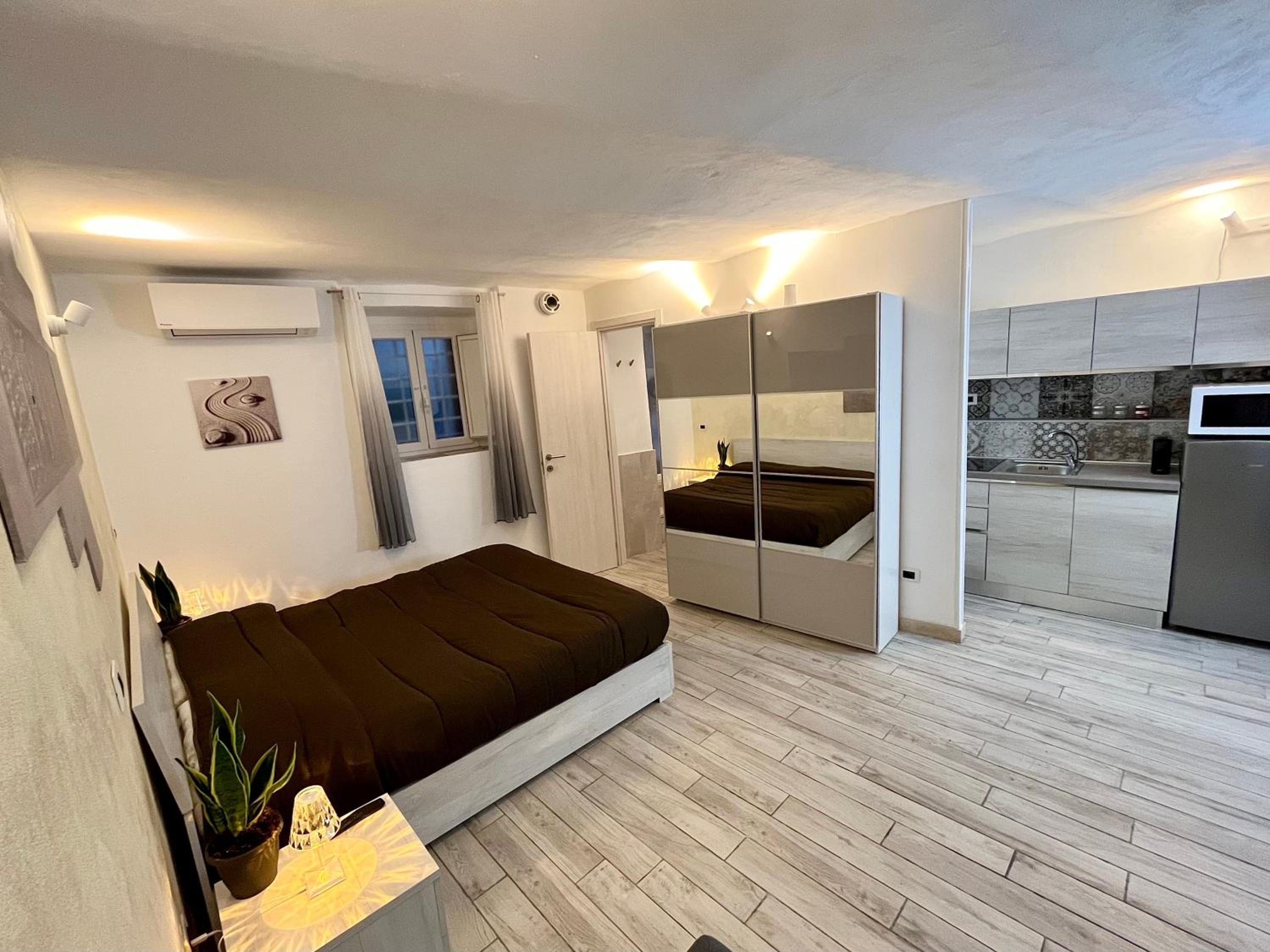 Studio Apartment