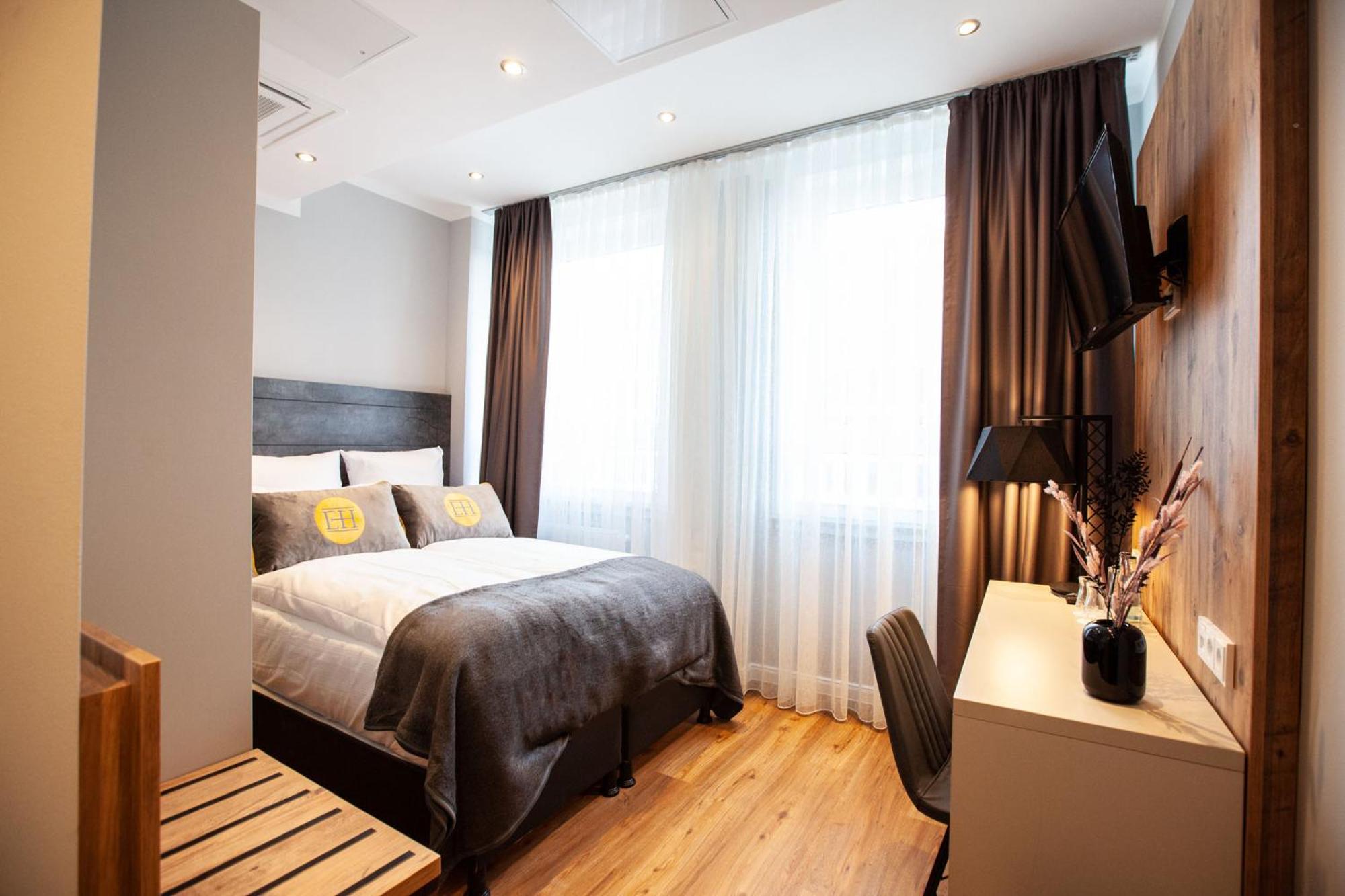 Standard Double Room photo 2