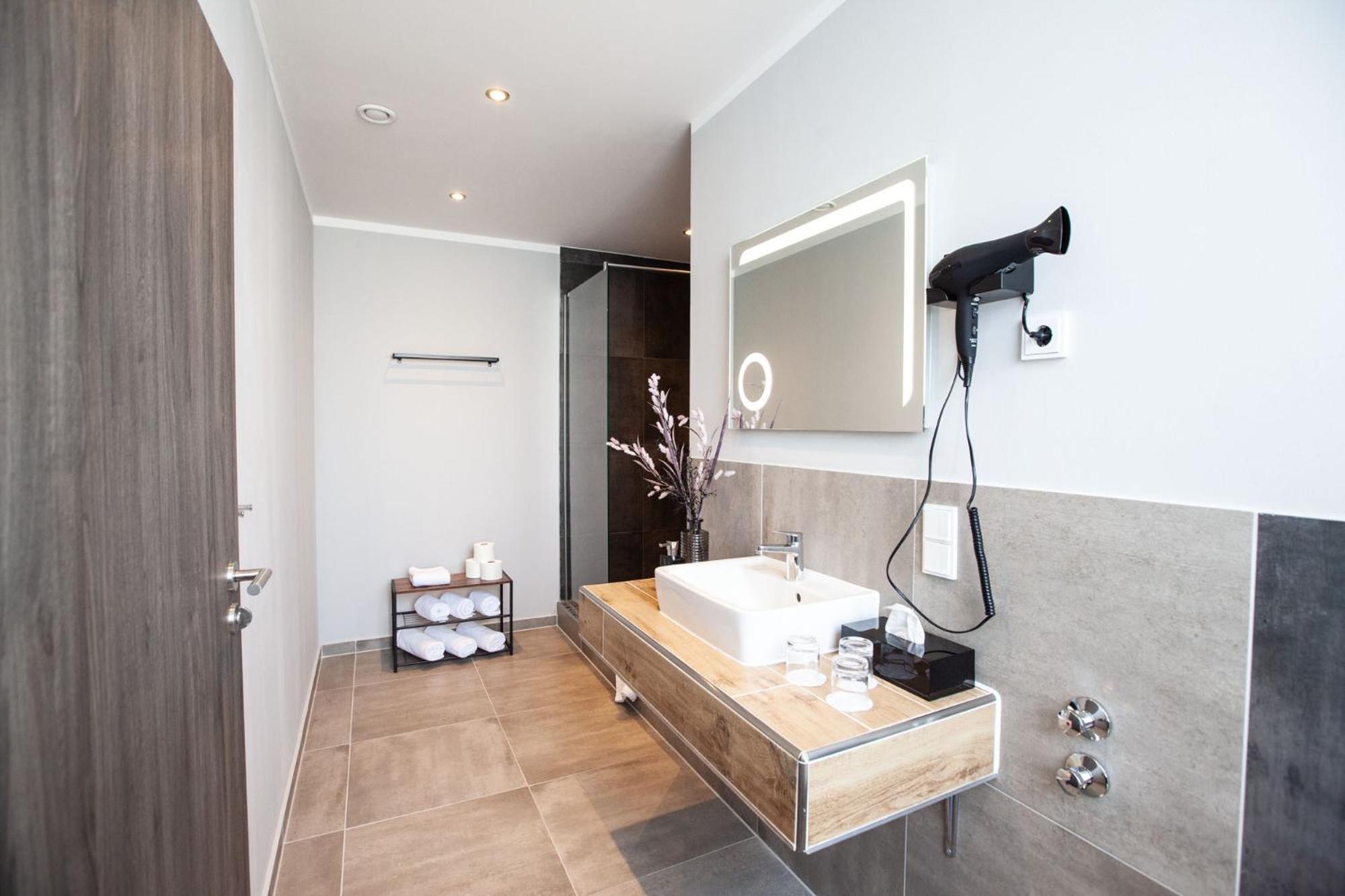 Comfort Triple Room With Shower photo 2