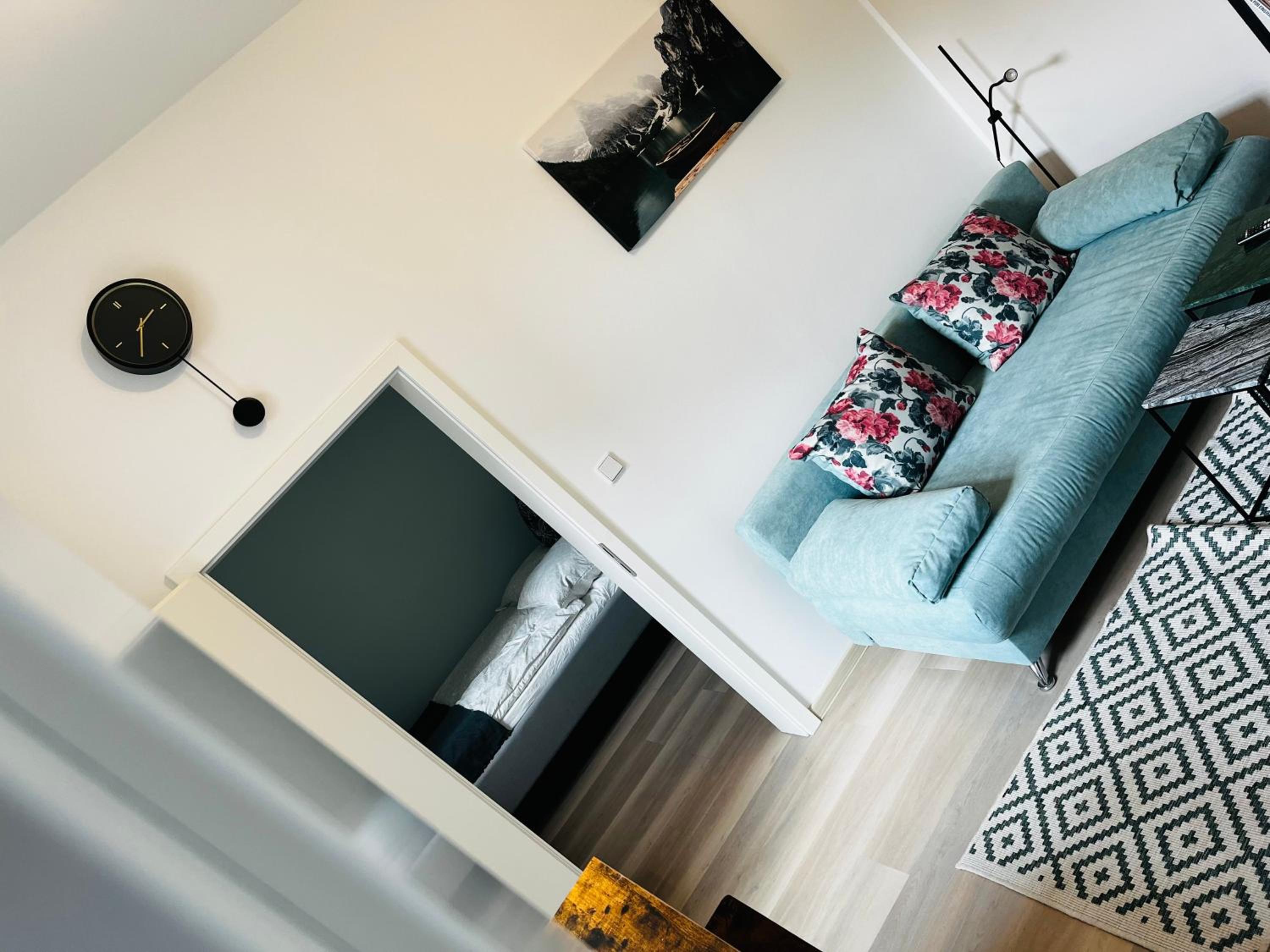 One-Bedroom Apartment photo 1
