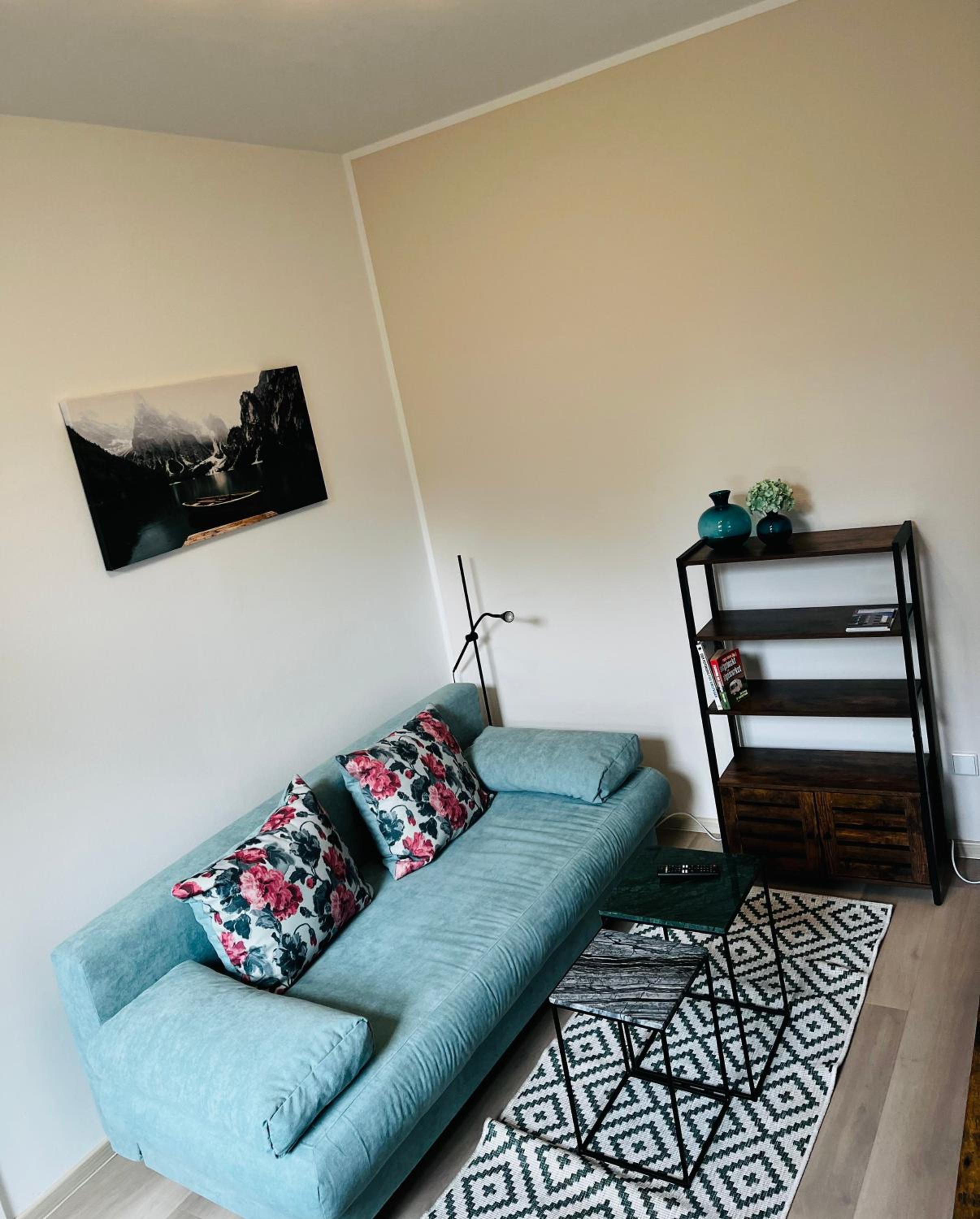 One-Bedroom Apartment photo 2
