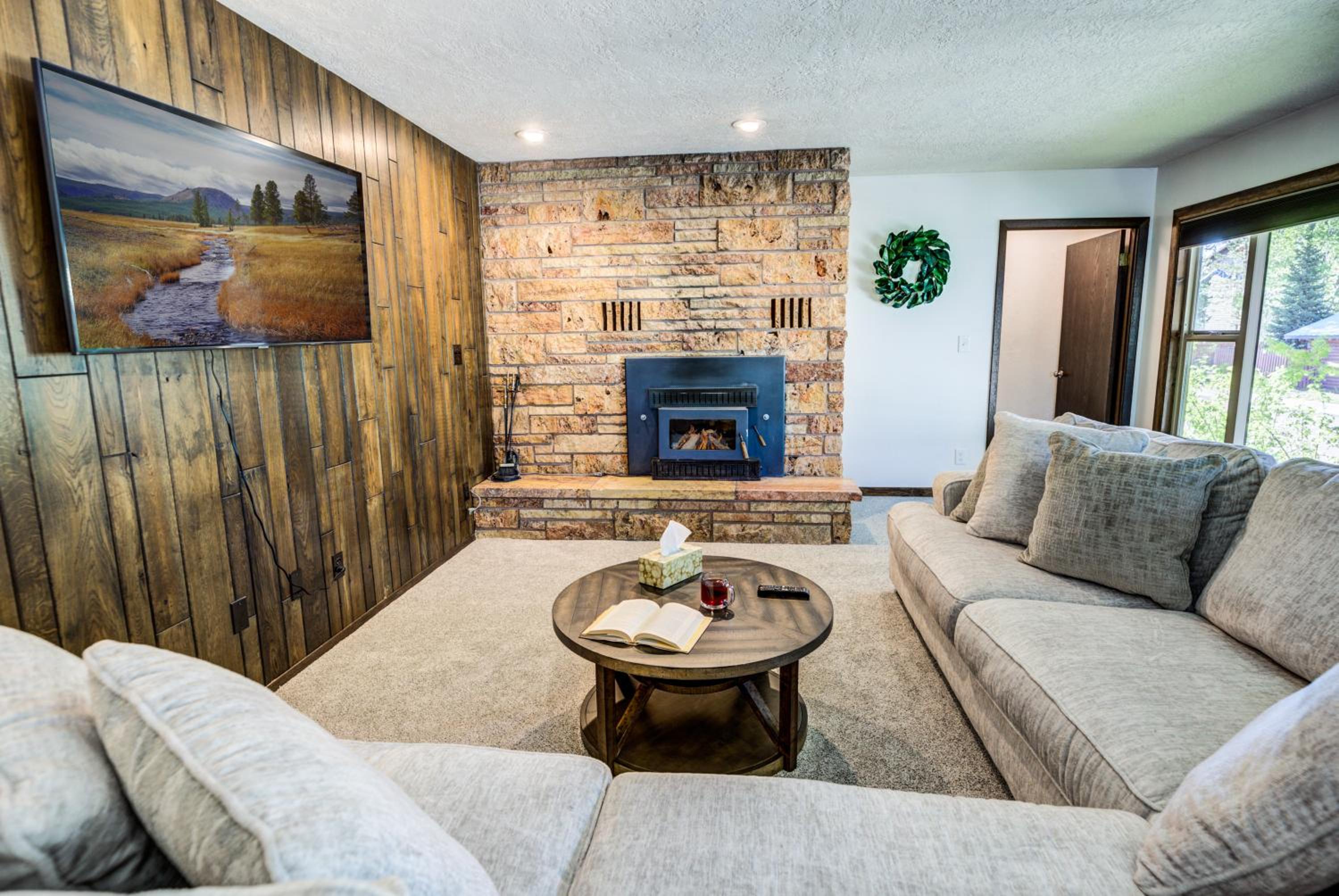 Four-Bedroom House - Photo 30