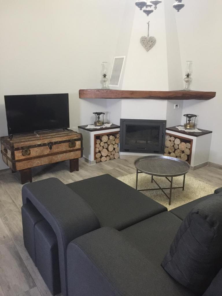 One-Bedroom House photo 2