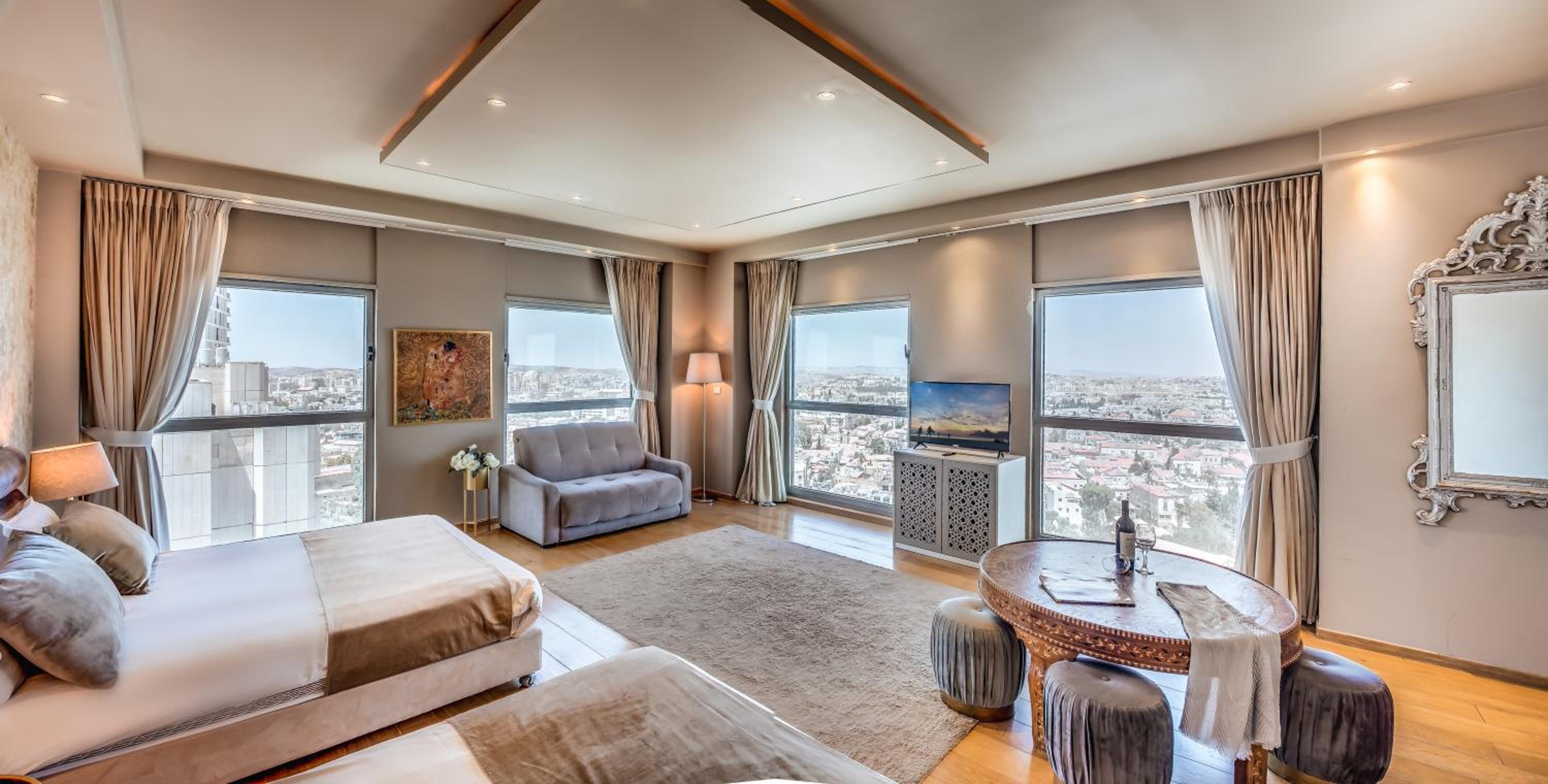 Presidential Suite photo 3