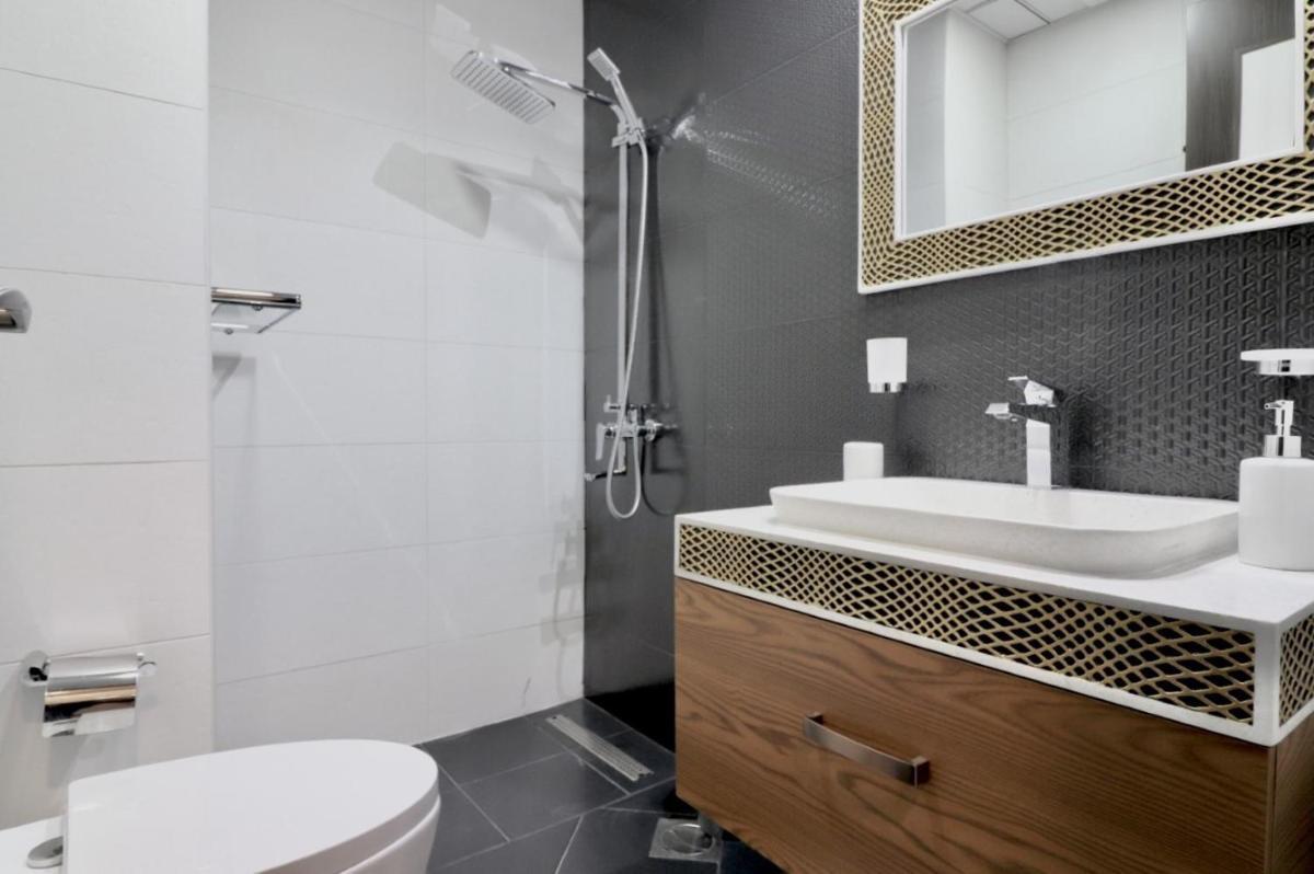 Studio Apartment photo 2