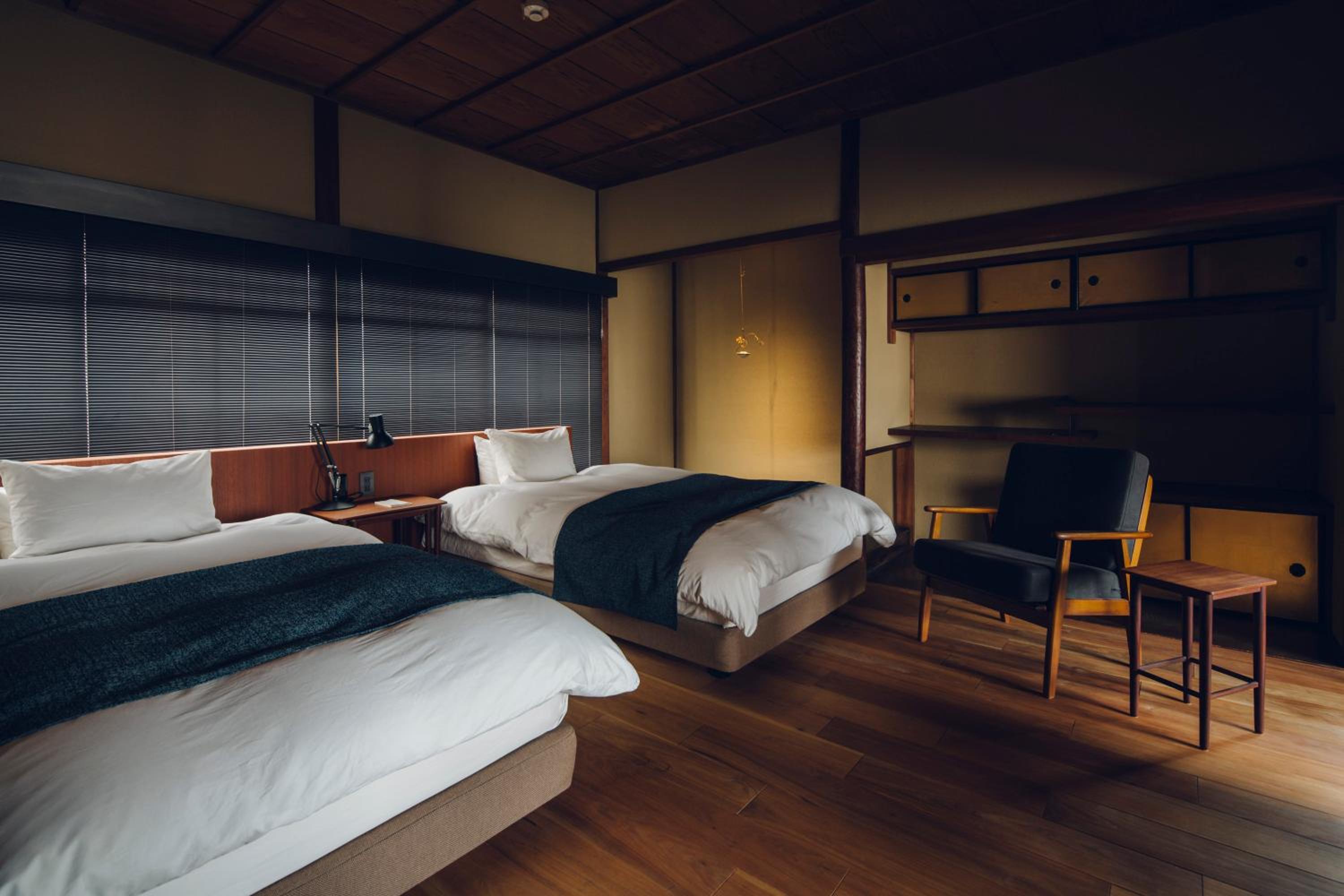 Two-Bedroom House - Photo 44