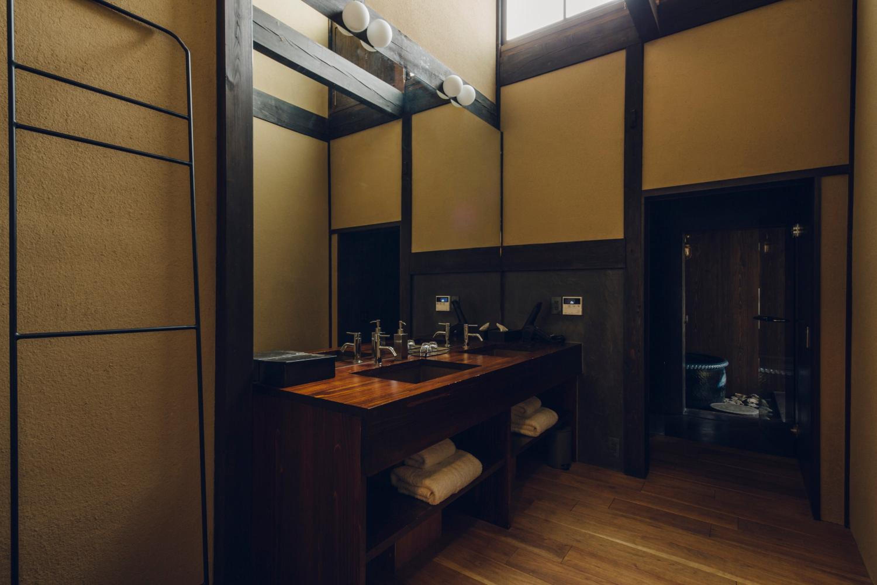 Two-Bedroom House - Photo 47