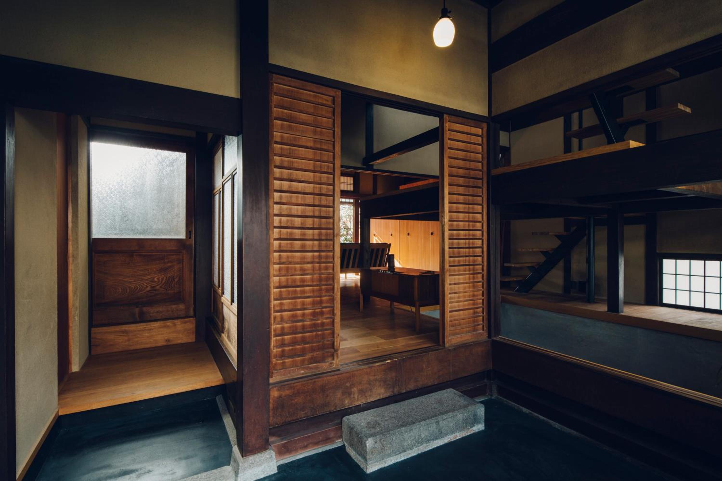 Two-Bedroom House - Photo 34