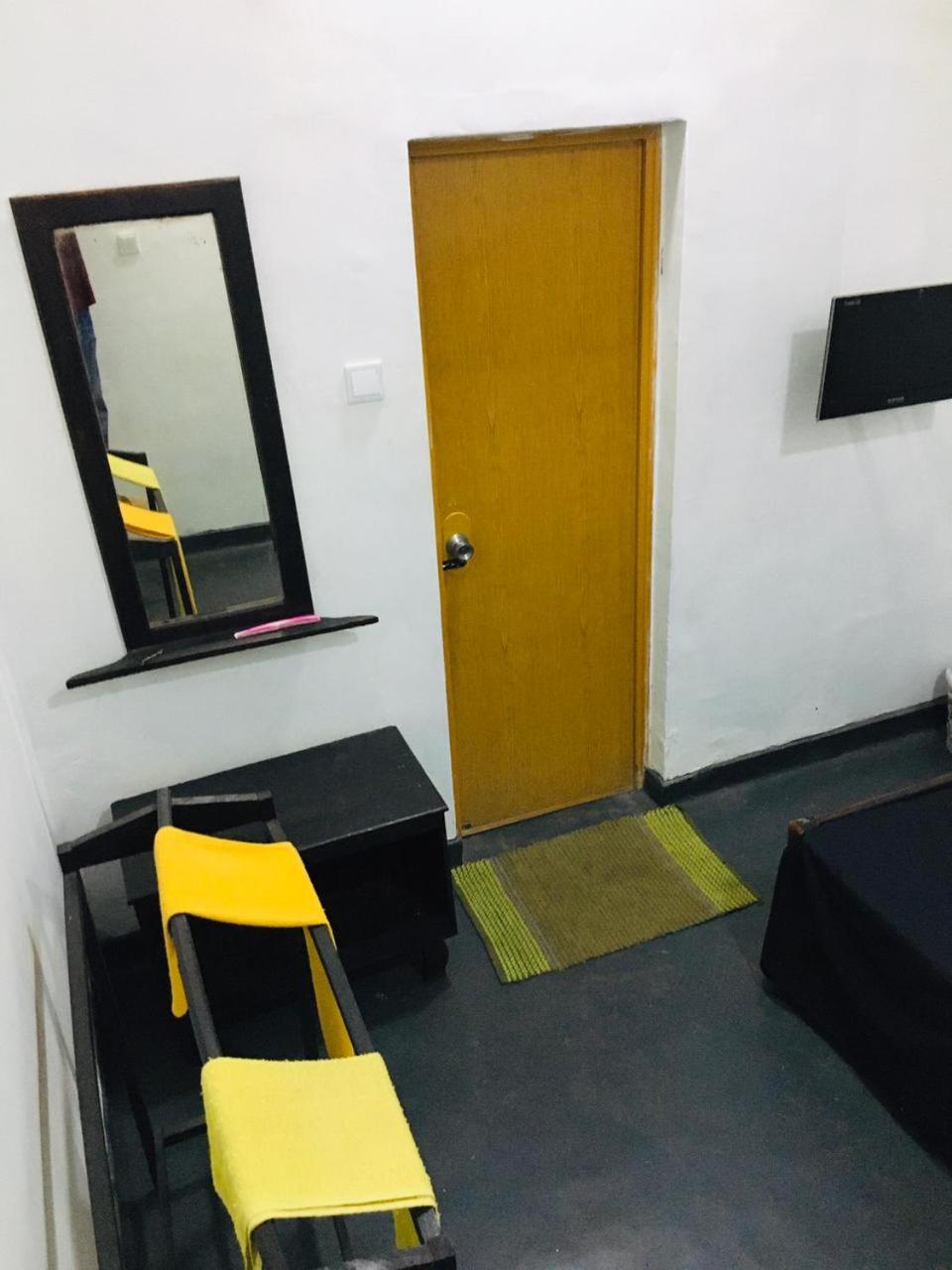 Budget Double Room photo 2