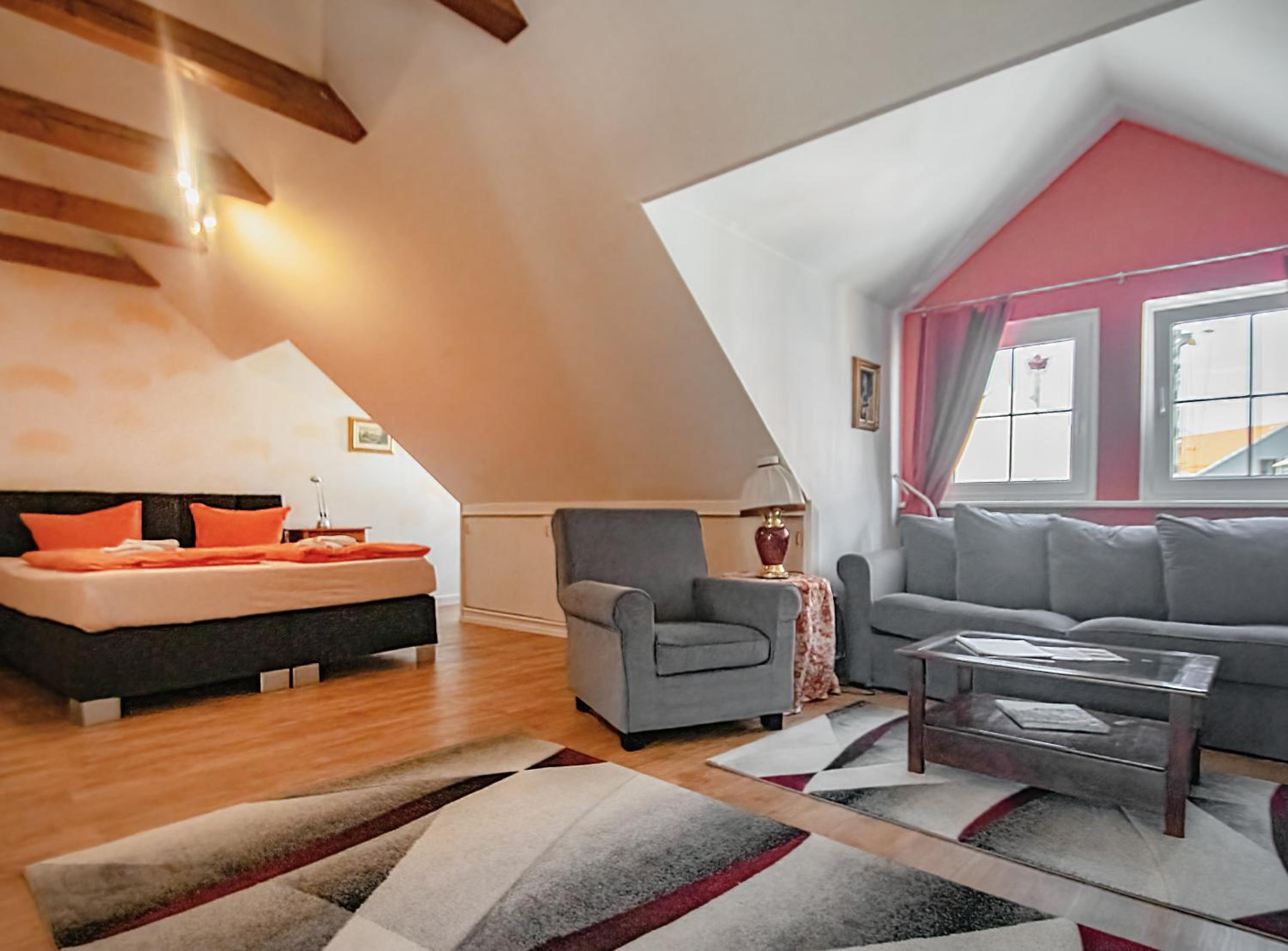 Studio Apartment with 3 beds