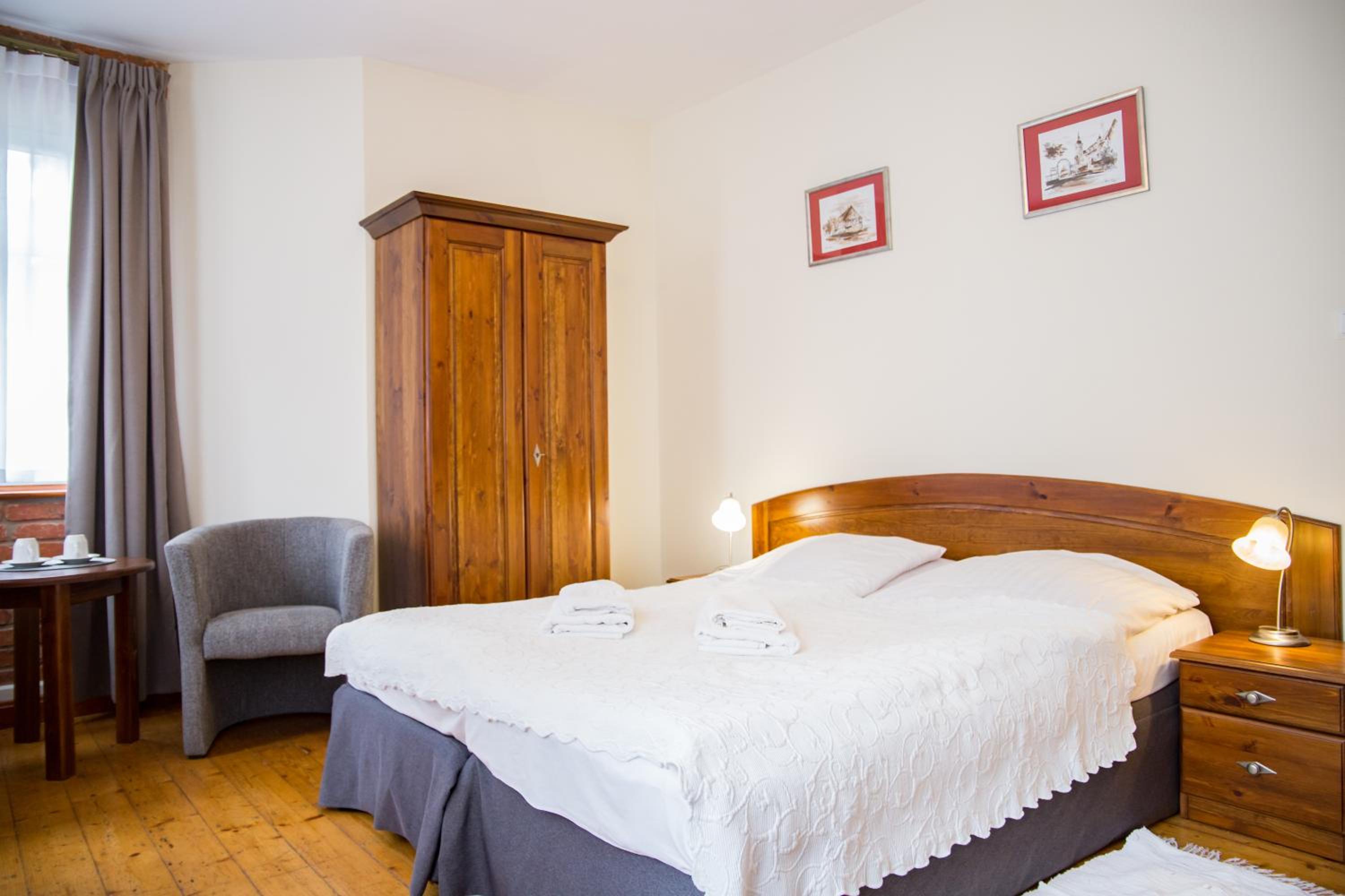 Double or Twin Room - Photo 3