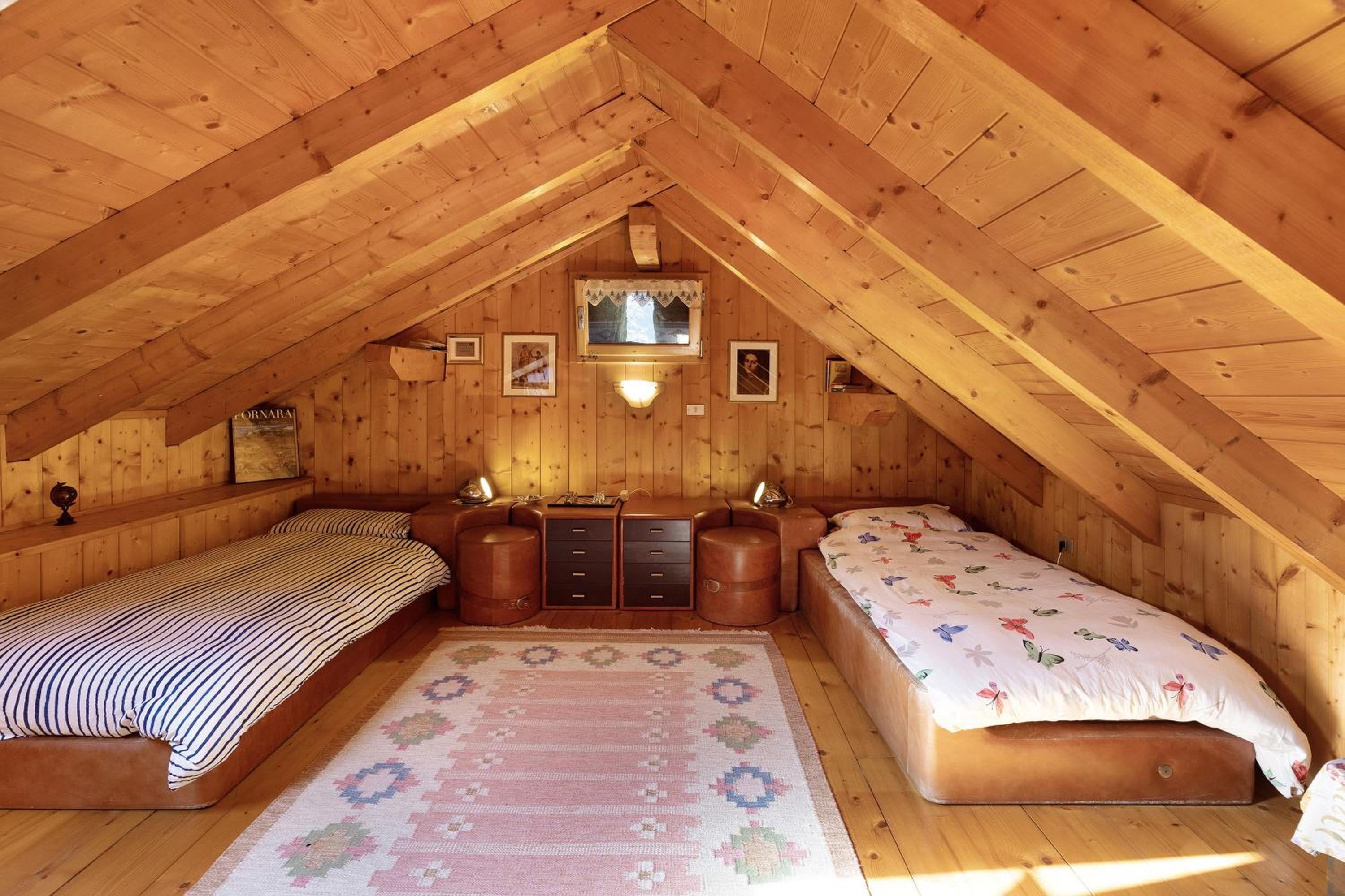 Two-Bedroom House - Photo 33