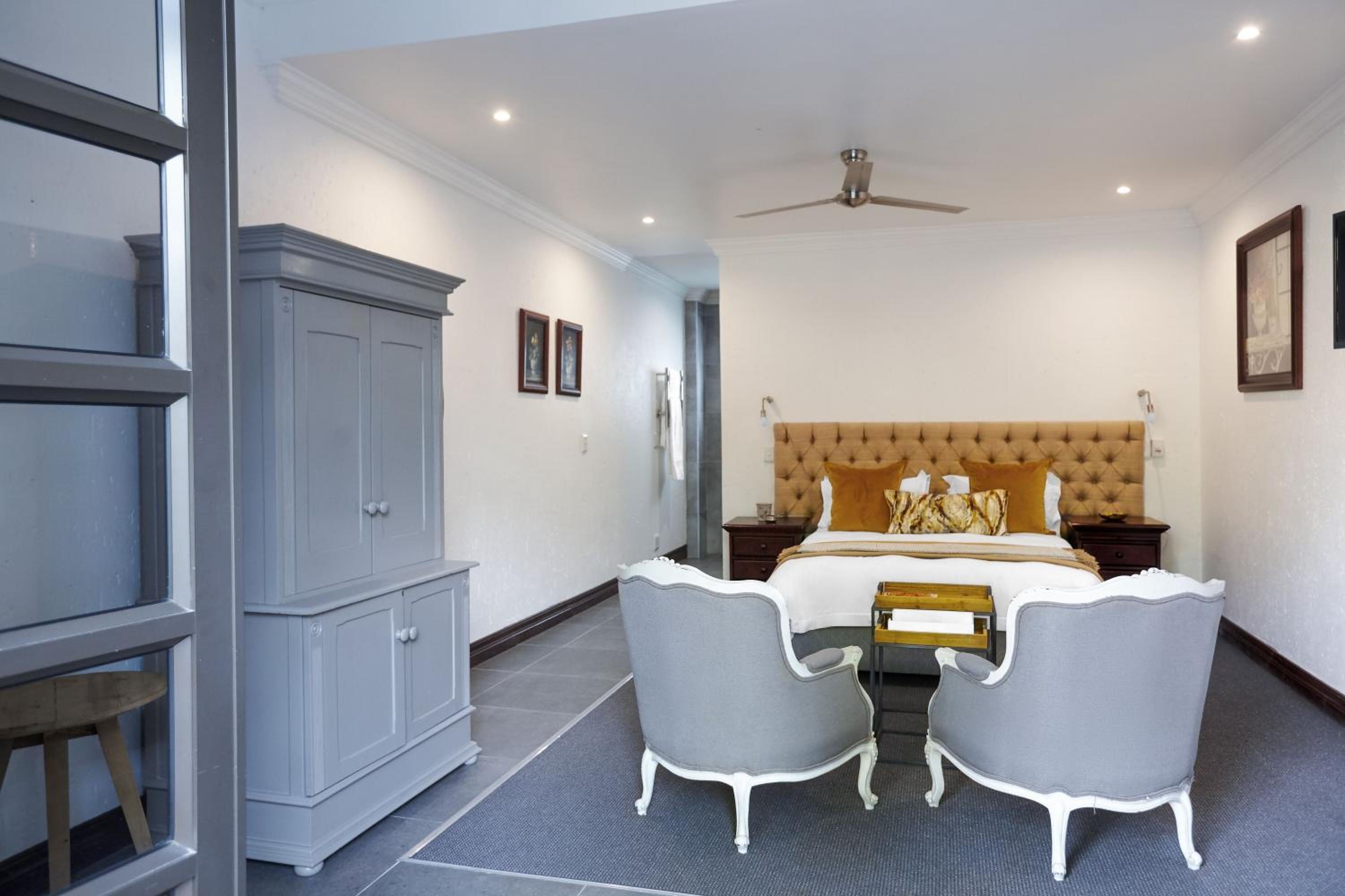 Luxury Room - Photo 7