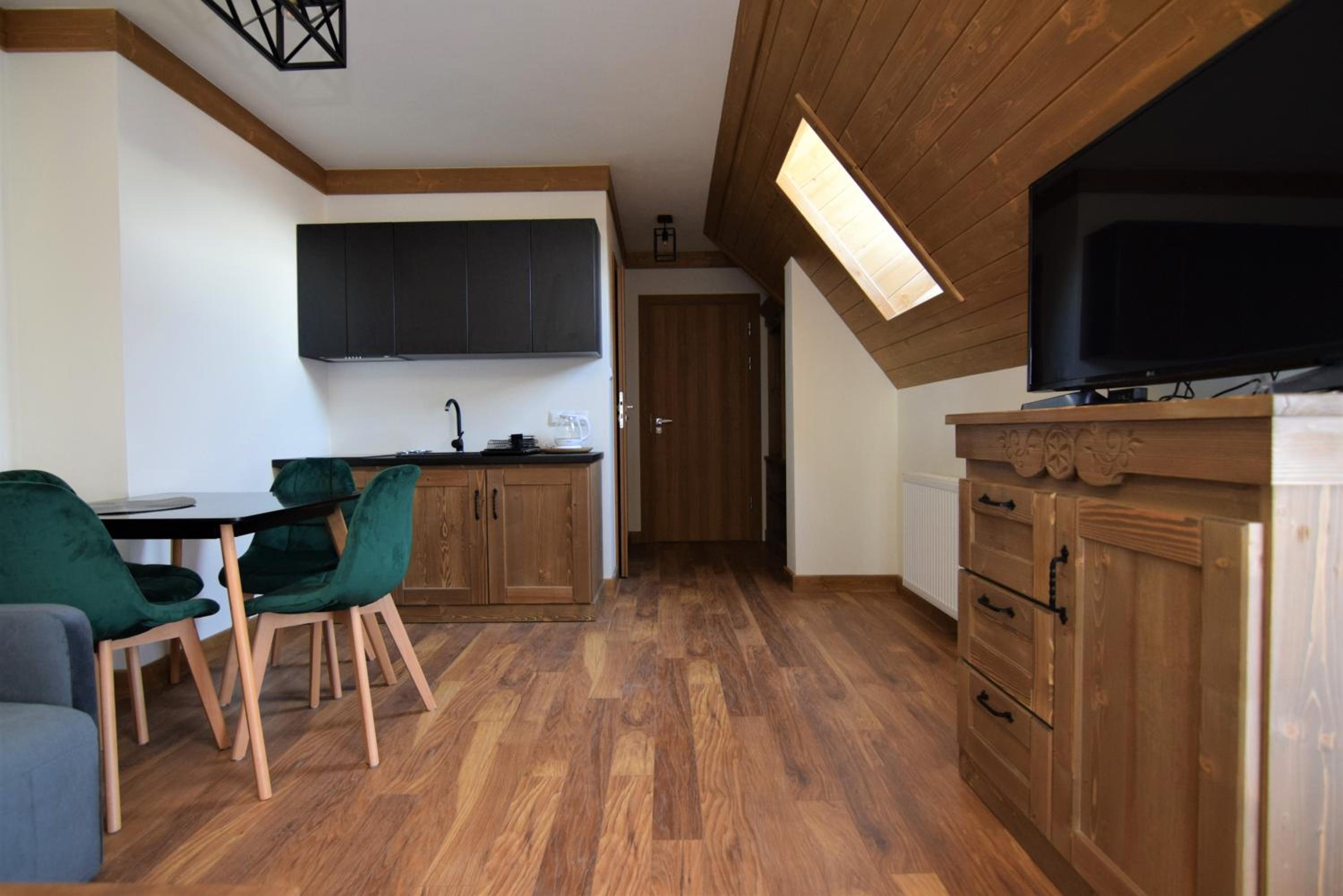 Suite with Mountain View photo 2