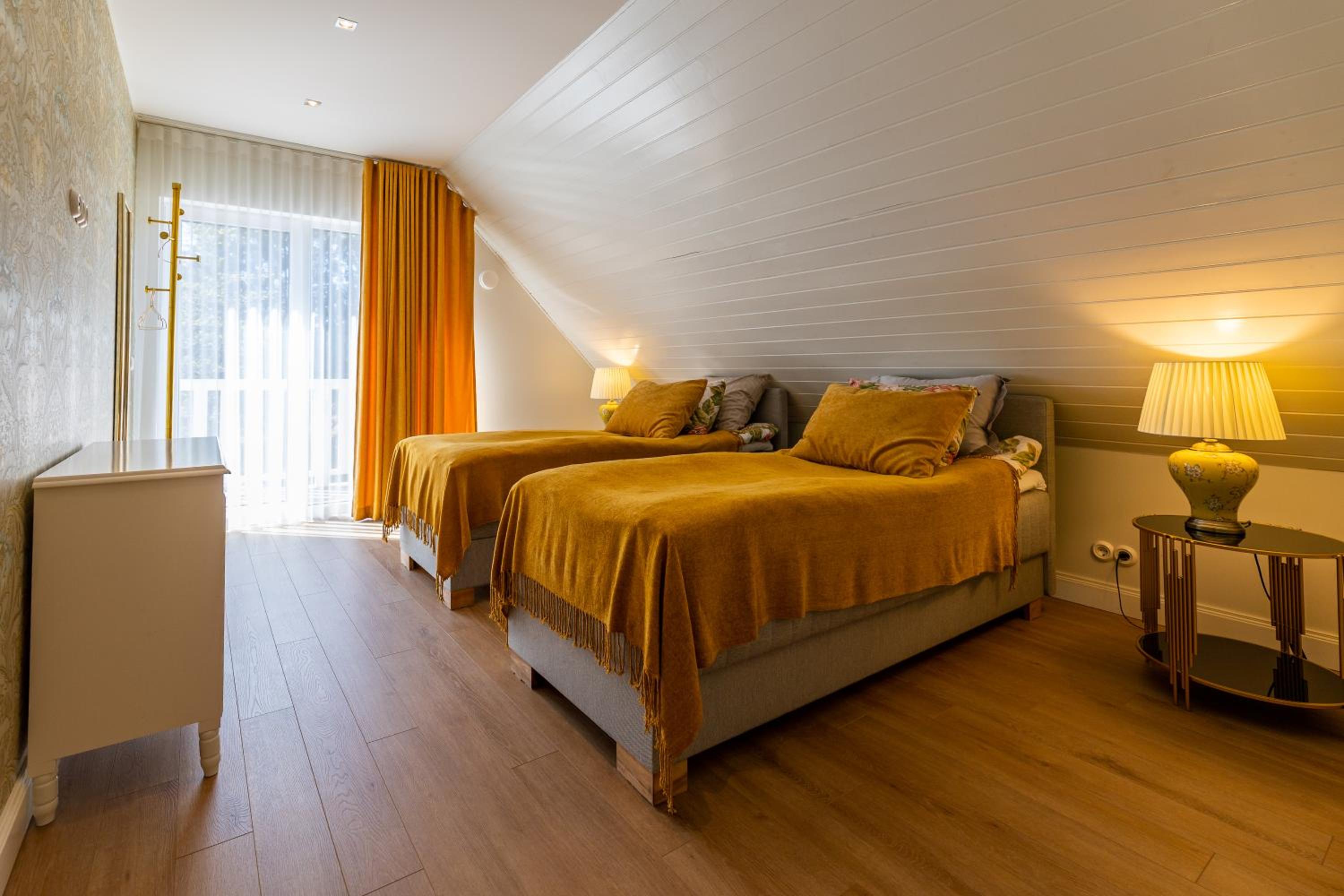 Deluxe Double or Twin Room with Balcony