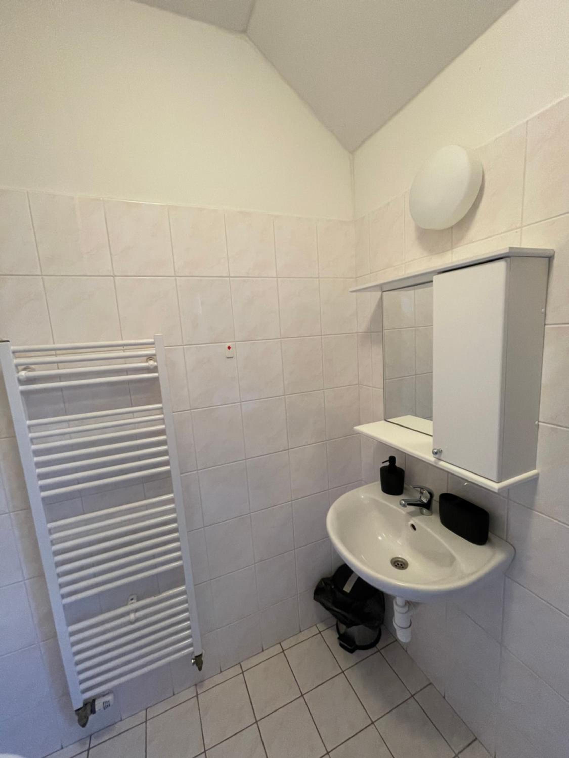 Double Room - Photo 3