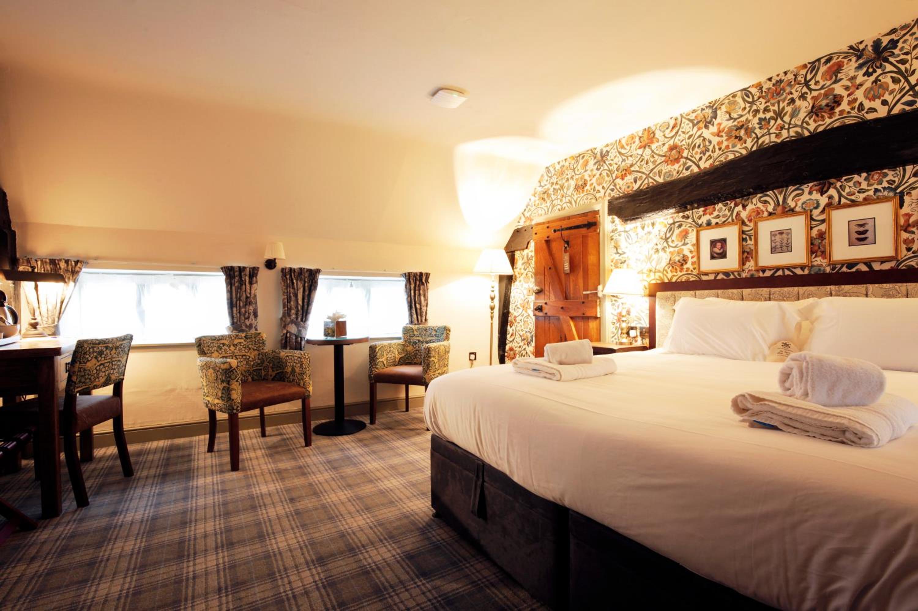 Feature Double or Twin Room photo 3