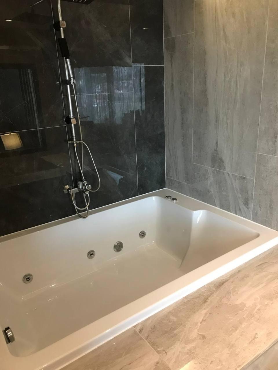 Junior Suite - Photo 8