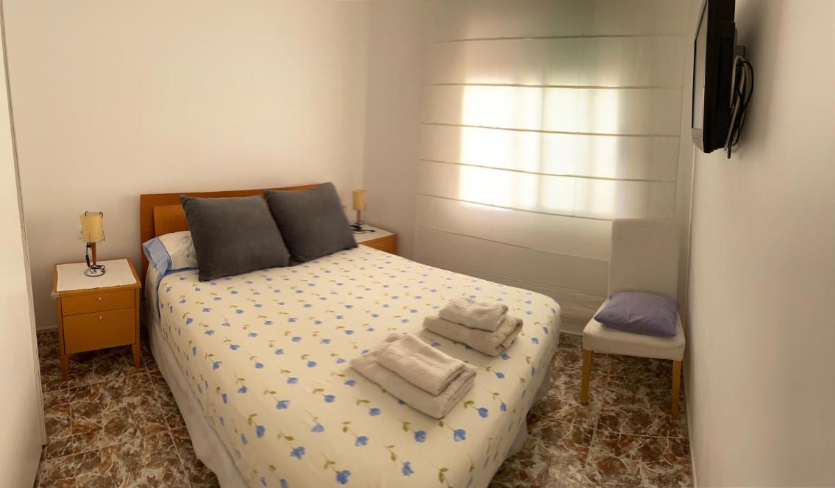 Queen Room with Shared Bathroom
