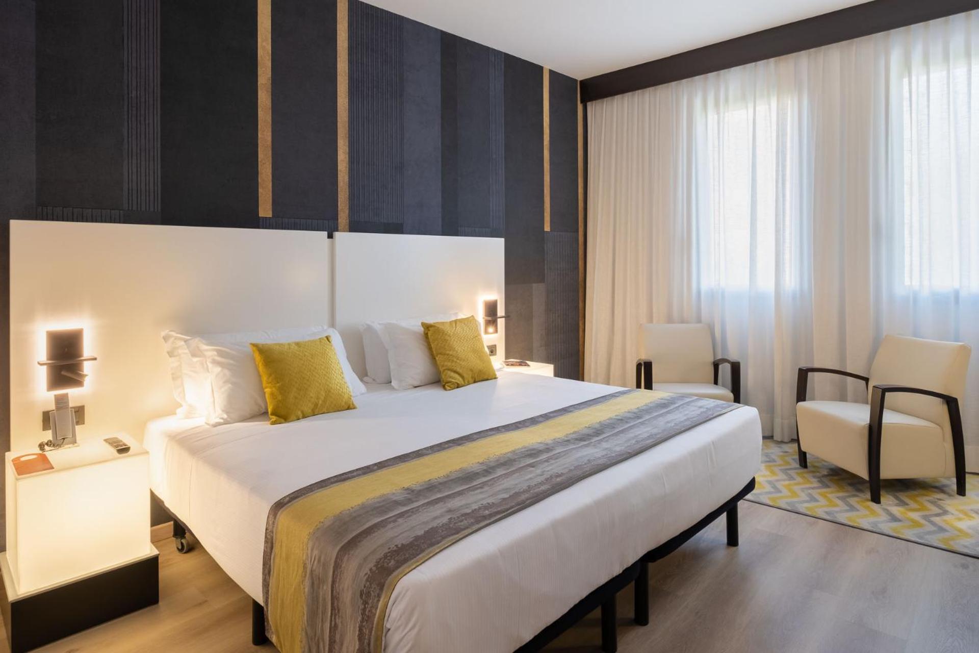 Double Room - Photo 2