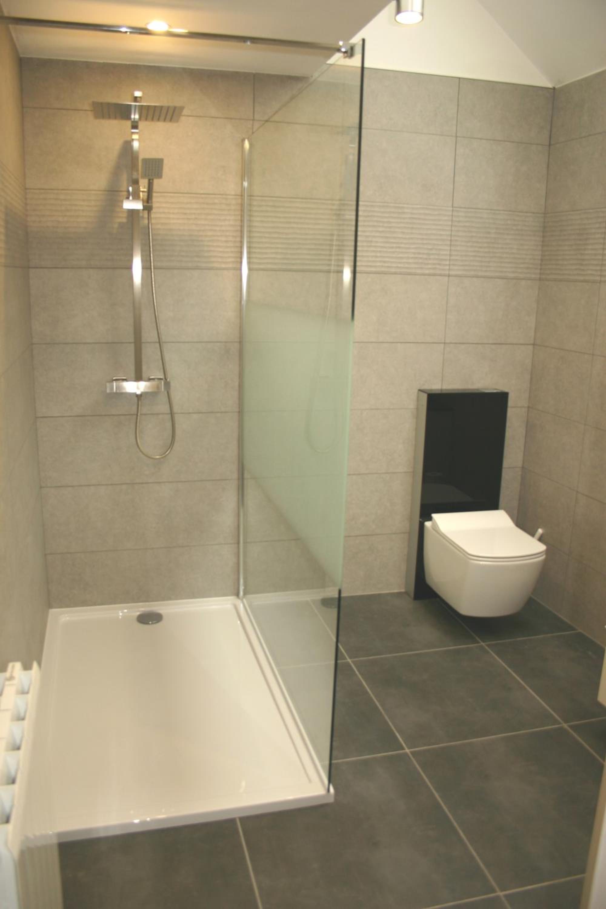 Three-Bedroom House photo 3