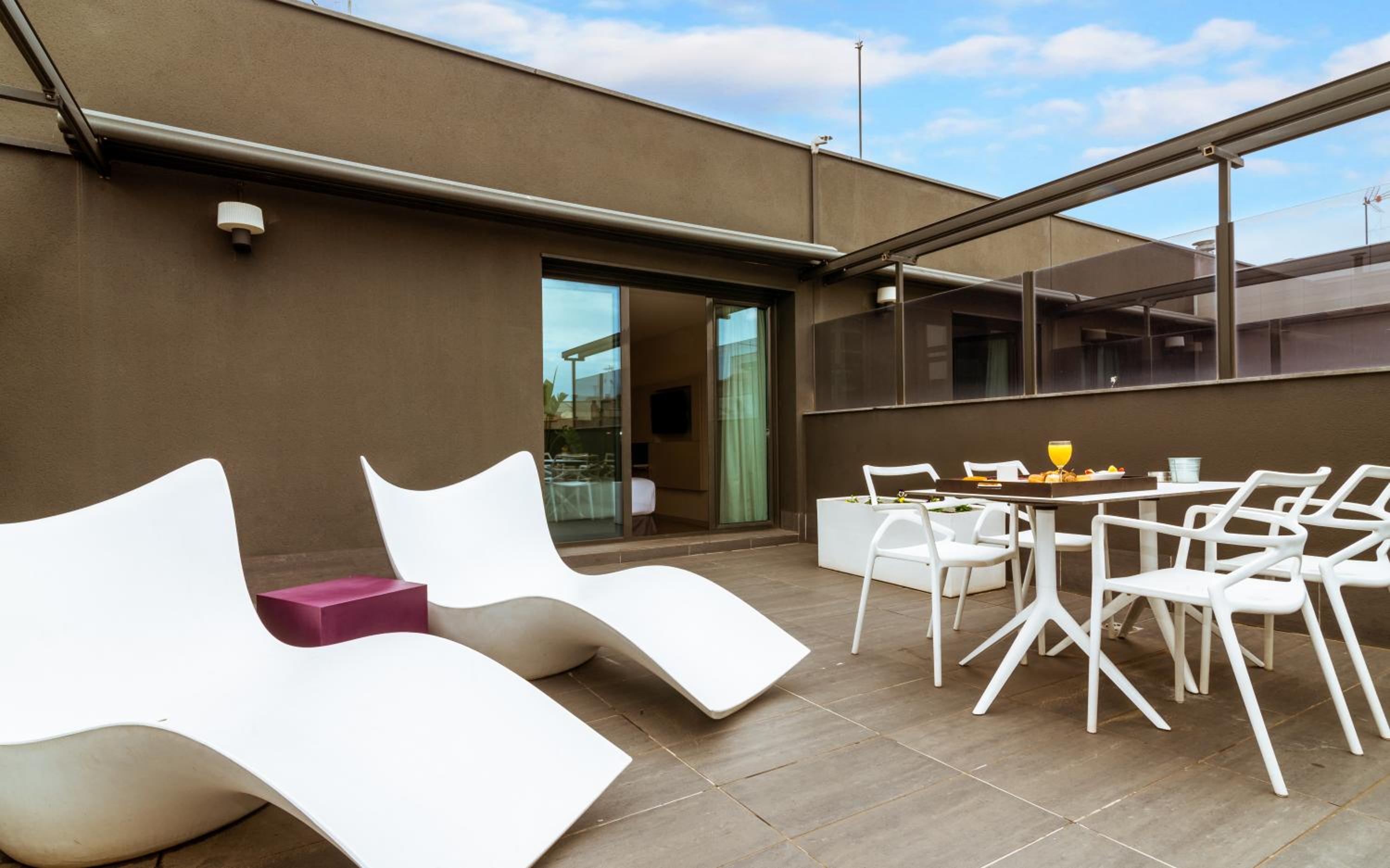 Attic terrace room includes one access to the spa per person per stay, photo 6