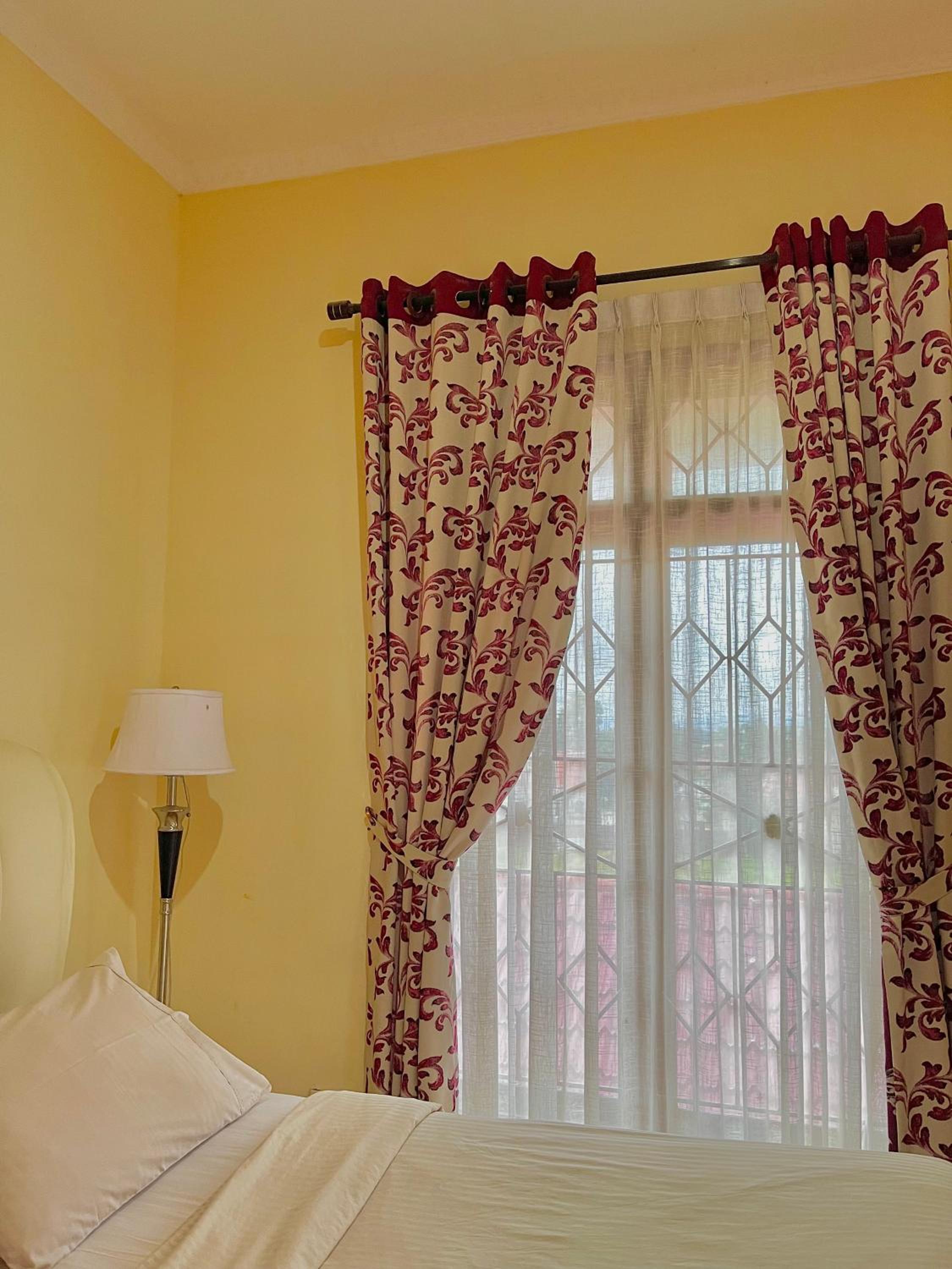 Double Room with Private Bathroom - Photo 5